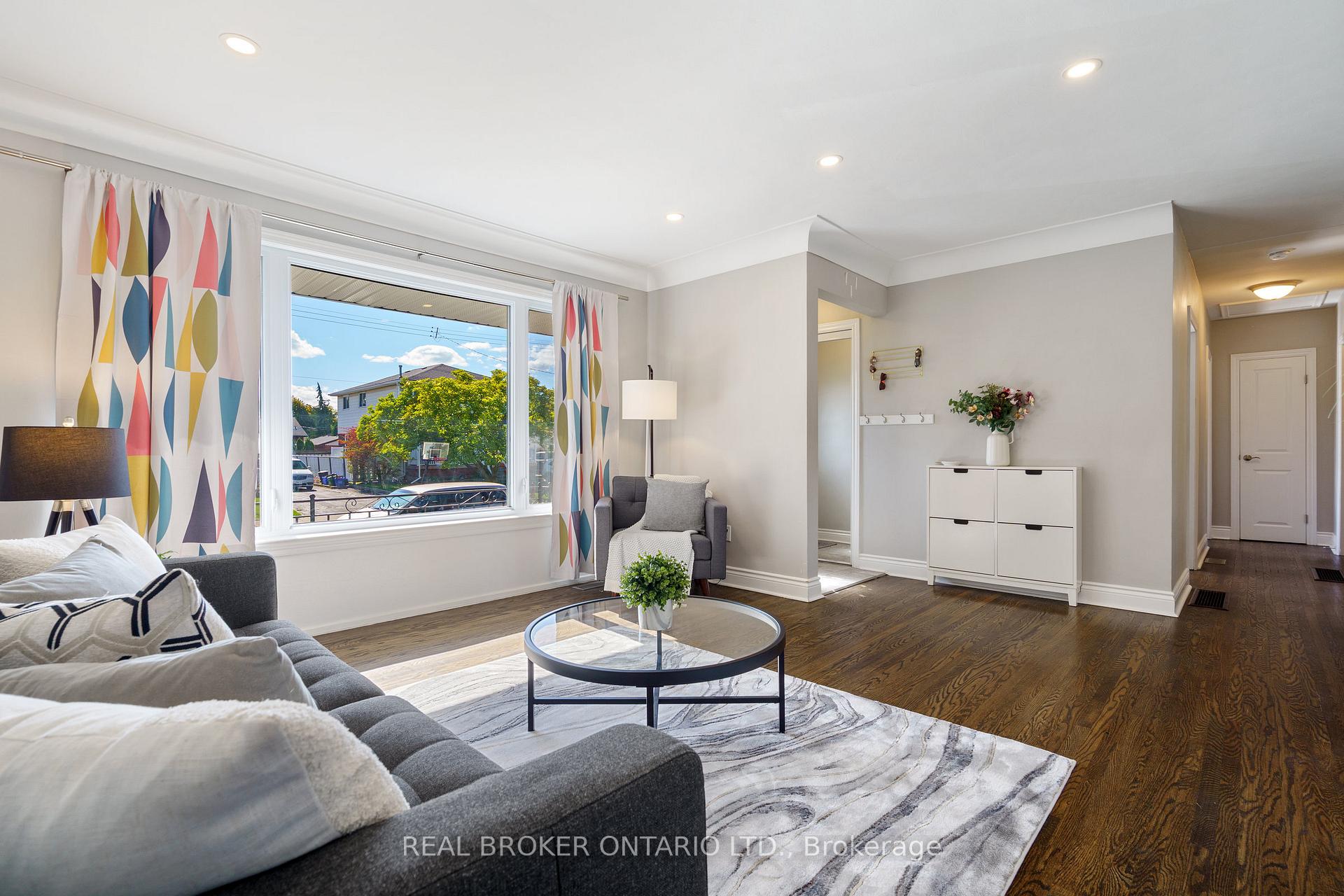 Photo 5 of 109 Organ Crescent, Hamilton, Huntington — HOMEH