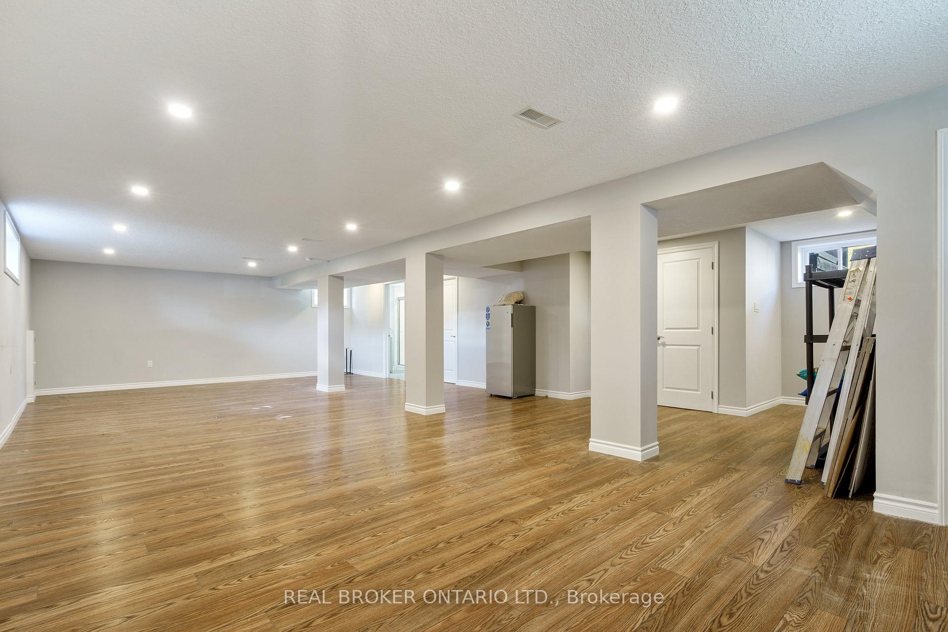 Photo 26 of 109 Organ Crescent, Hamilton, Huntington — HOMEH