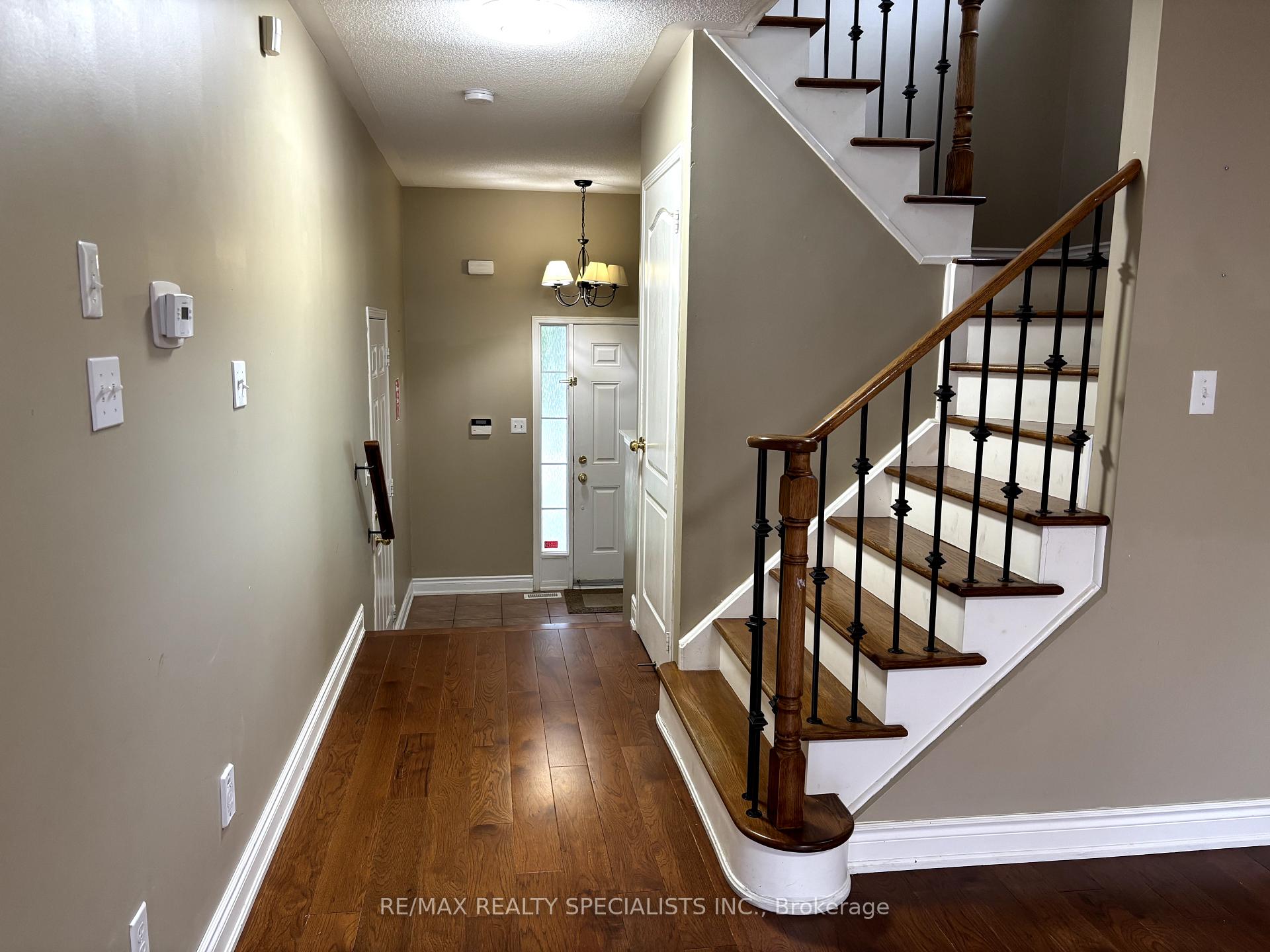 Photo 8 of 47 Hollingsworth Circle, Brampton, Fletcher's Meadow — HOMEH