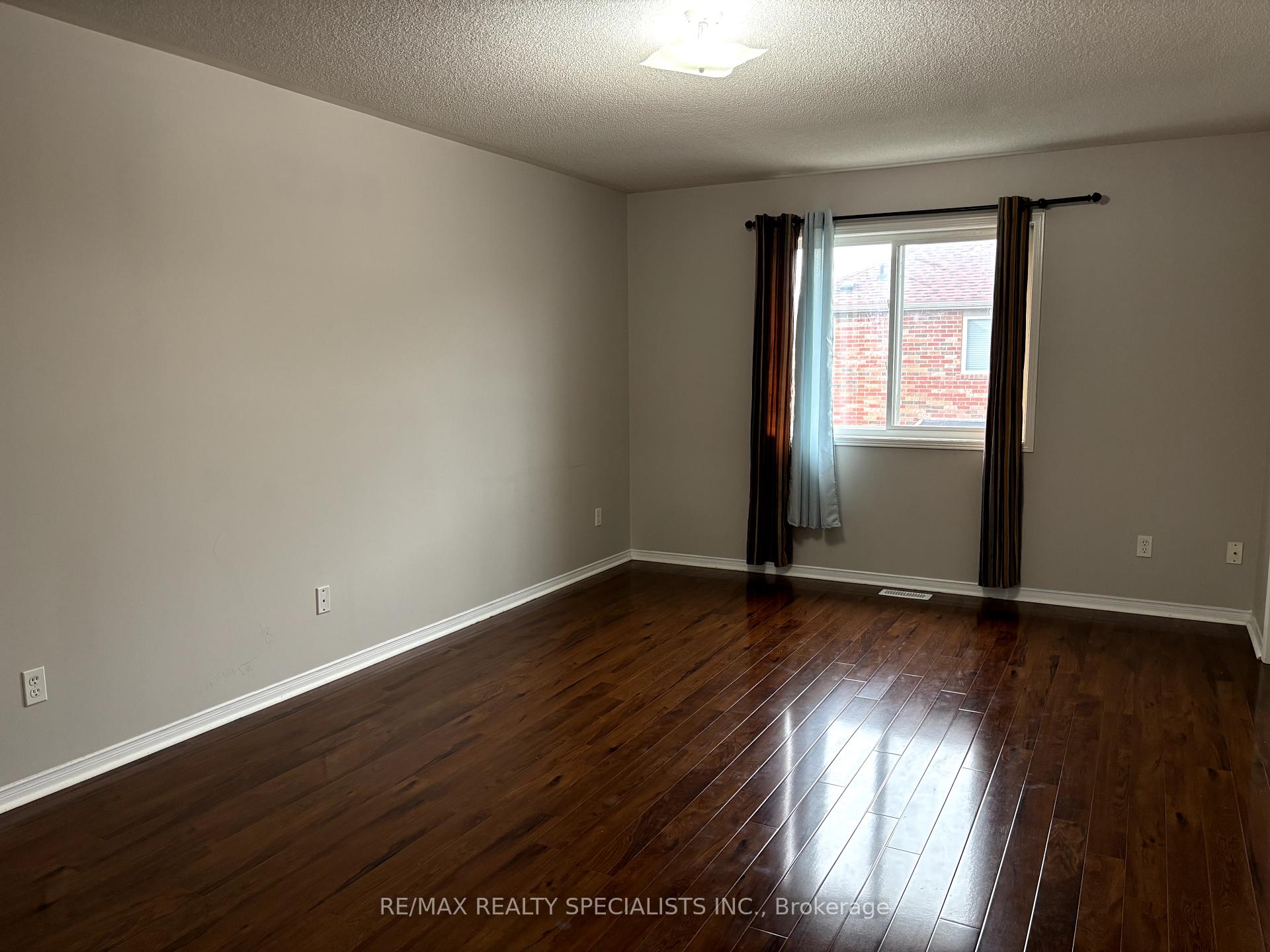Photo 9 of 47 Hollingsworth Circle, Brampton, Fletcher's Meadow — HOMEH