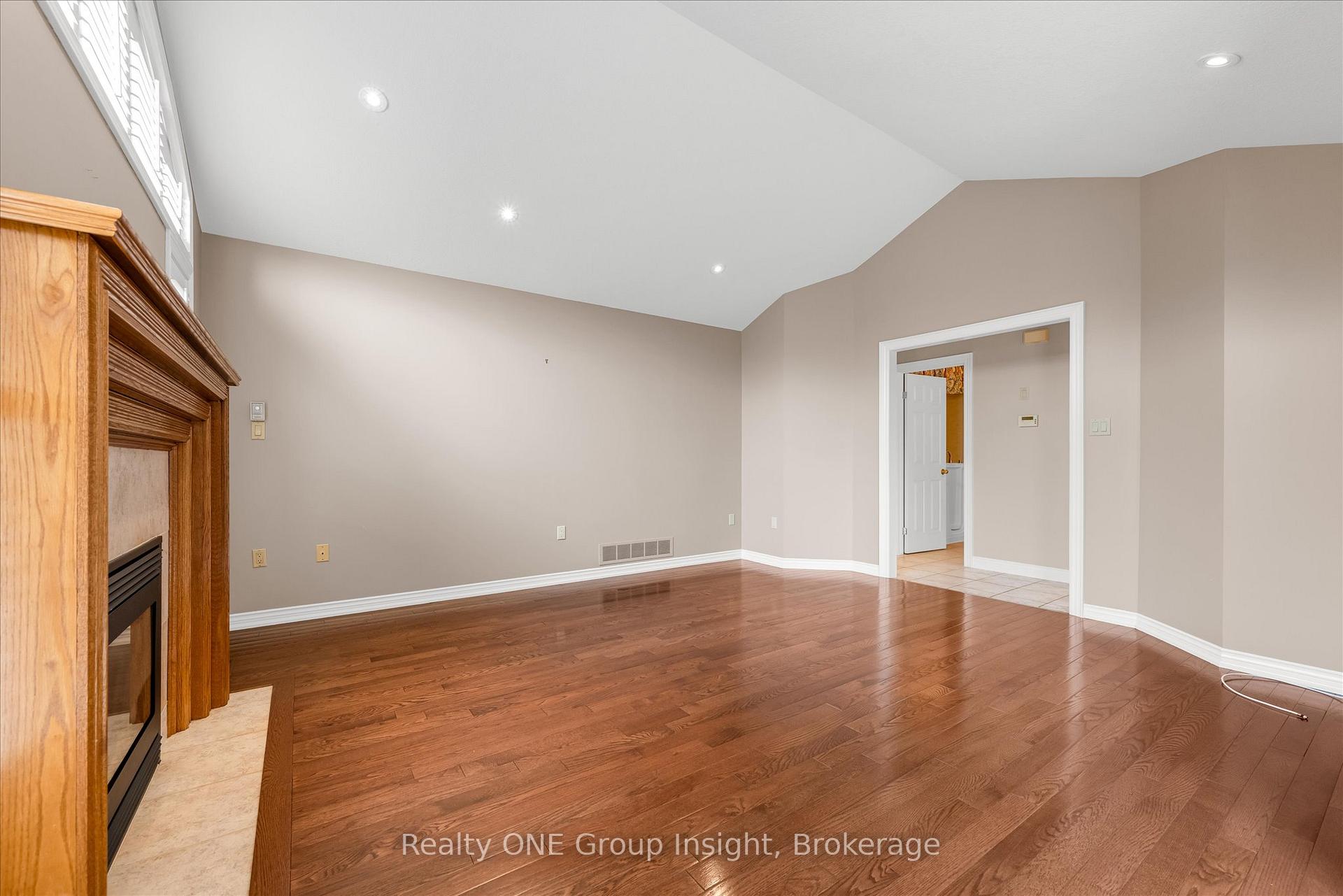 Photo 15 of 66 Chelmsford Place, Hamilton, Kentley — HOMEH