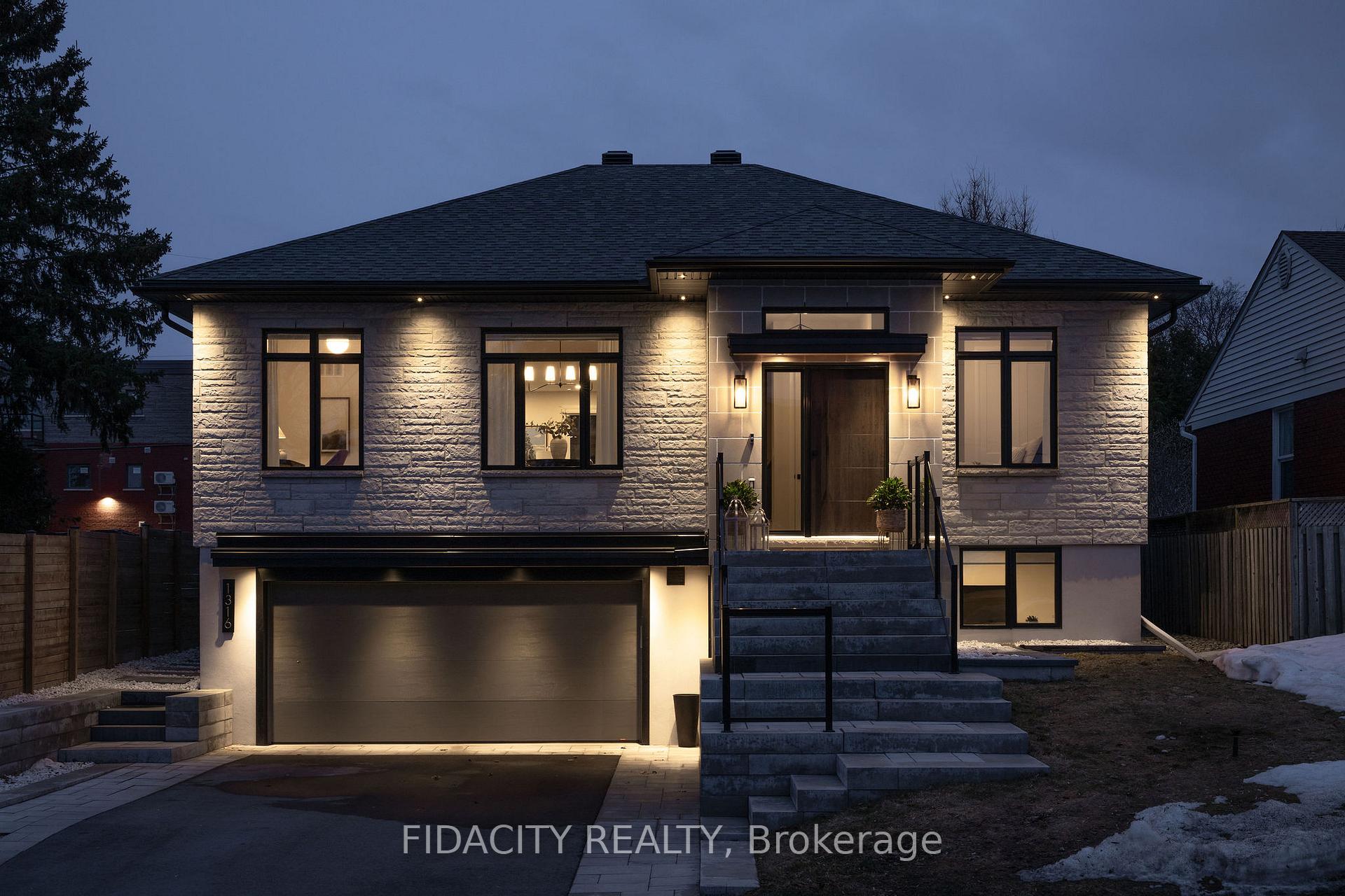 Front of 1316 Dorchester Avenue