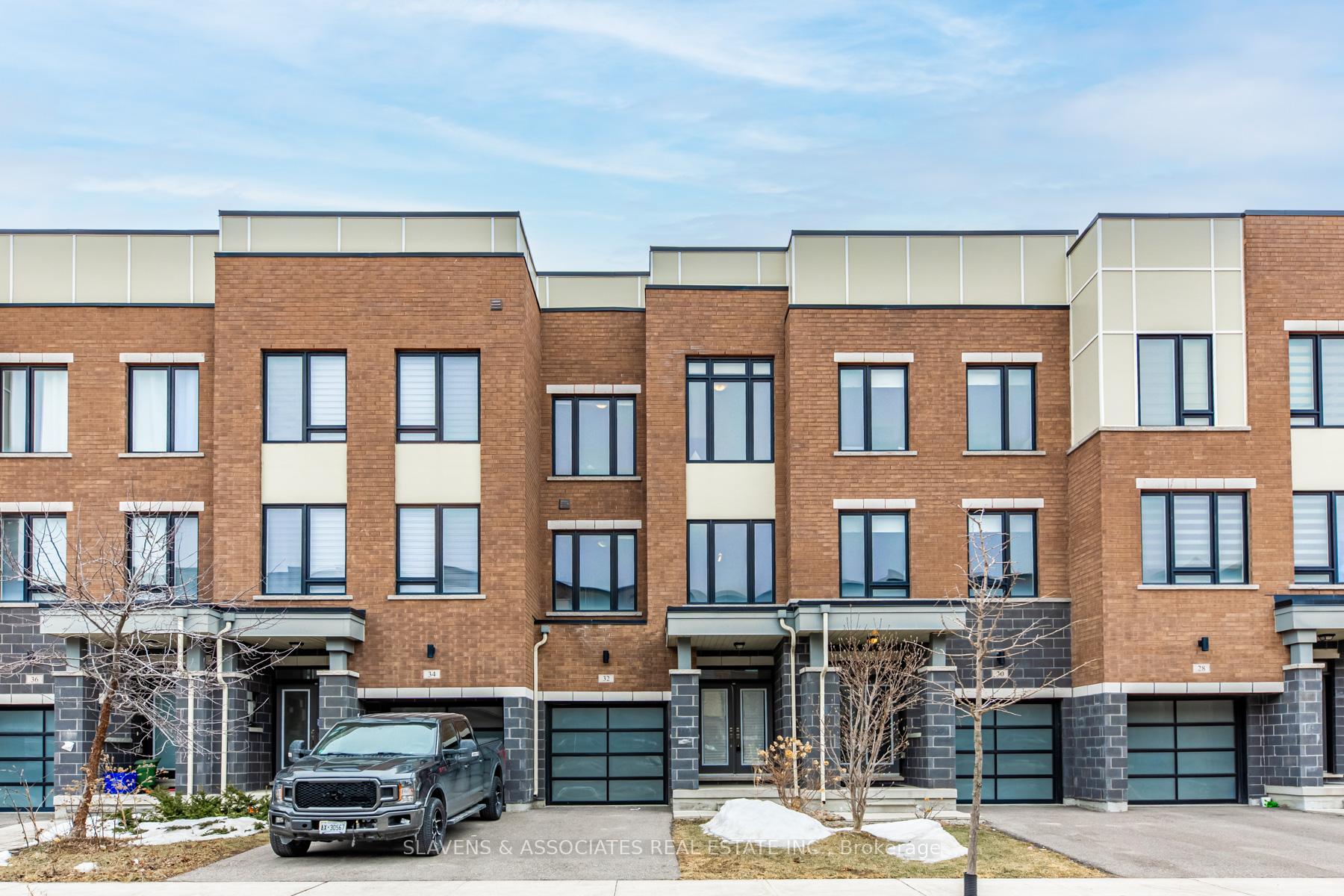 Photo 1 of 32 Fancamp Drive, Vaughan, Rural Vaughan — HOMEH