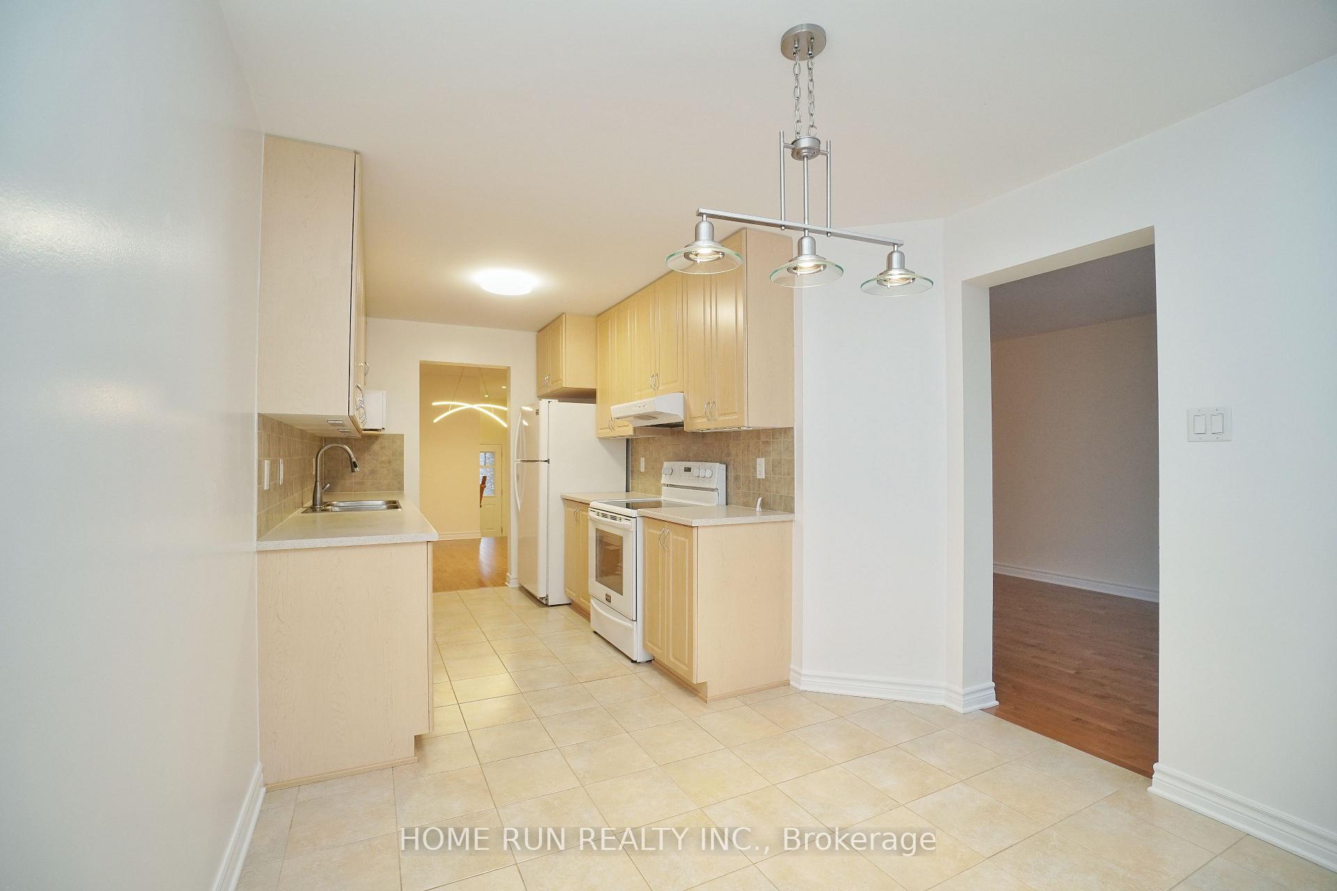 Photo 8 of 342 Tourmaline Crescent, Ottawa, Barrhaven - Strandherd — HOMEH