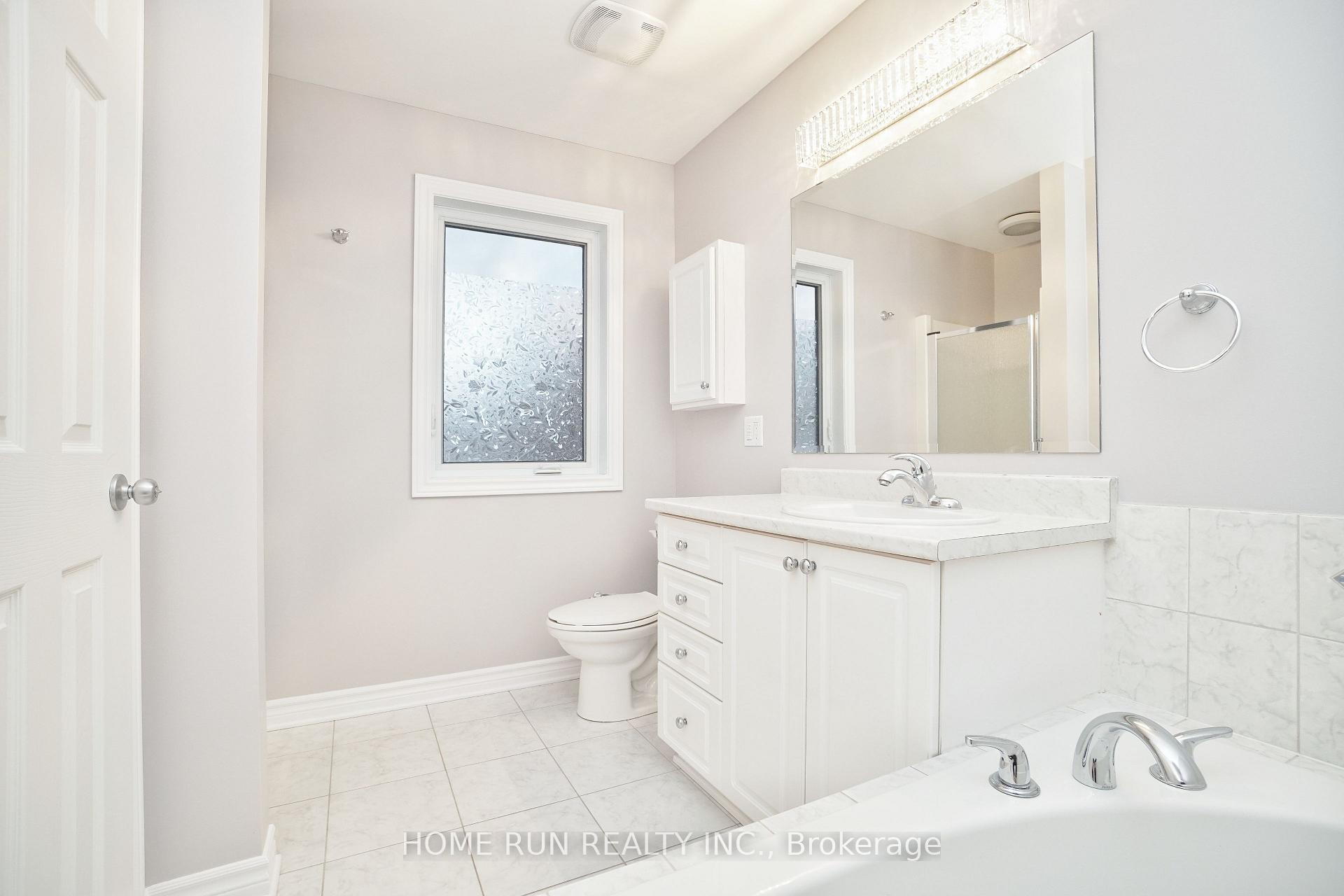 Photo 16 of 342 Tourmaline Crescent, Ottawa, Barrhaven - Strandherd — HOMEH