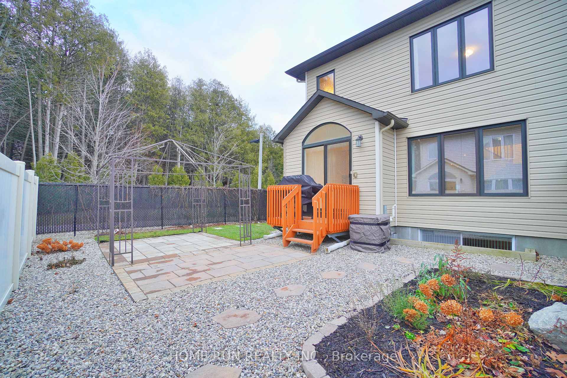 Photo 23 of 342 Tourmaline Crescent, Ottawa, Barrhaven - Strandherd — HOMEH