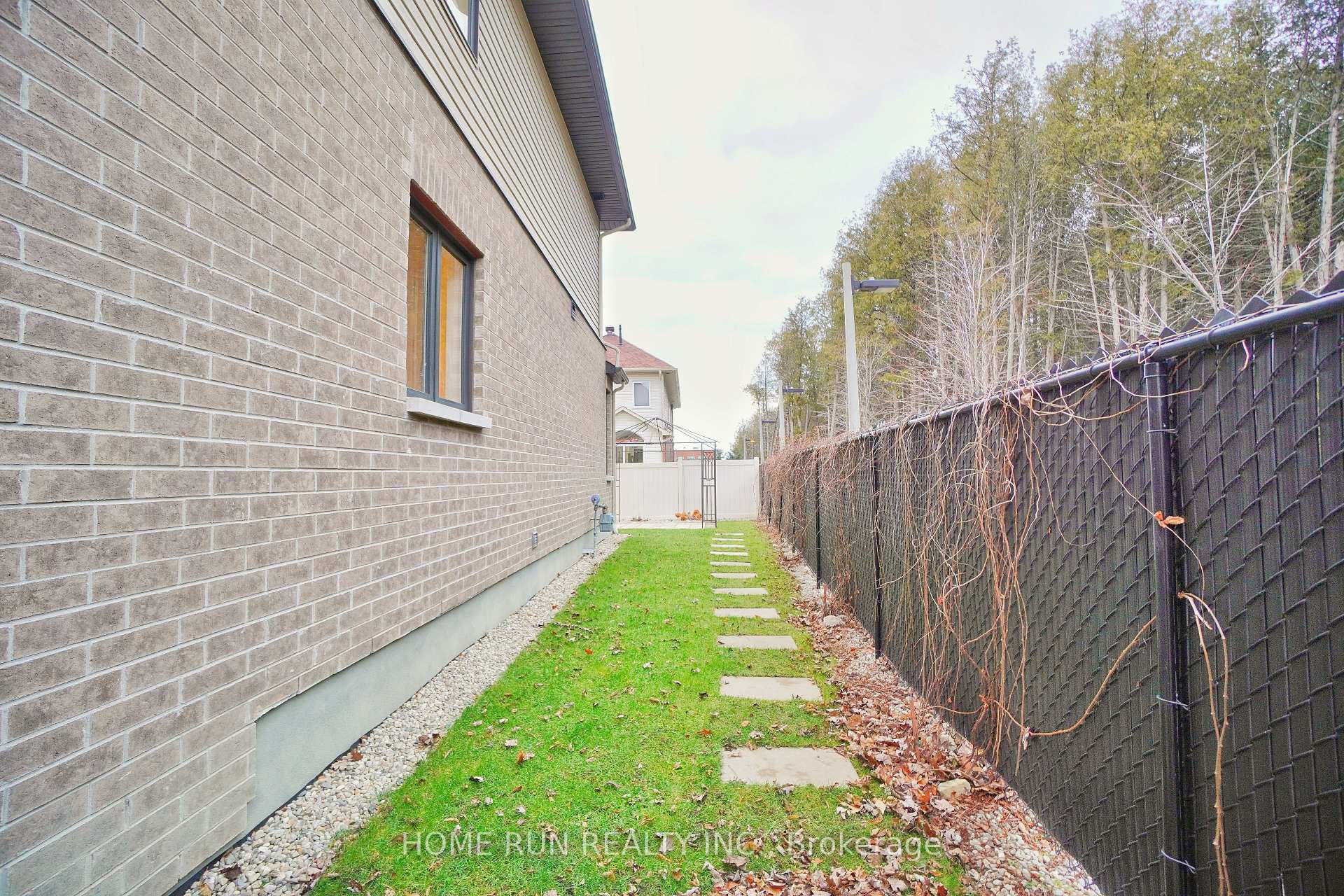 Photo 28 of 342 Tourmaline Crescent, Ottawa, Barrhaven - Strandherd — HOMEH