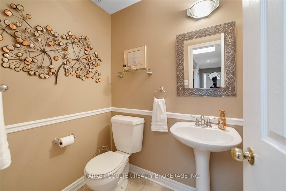 Photo 10 of 56 Bishop Drive, Barrie, Ardagh — HOMEH