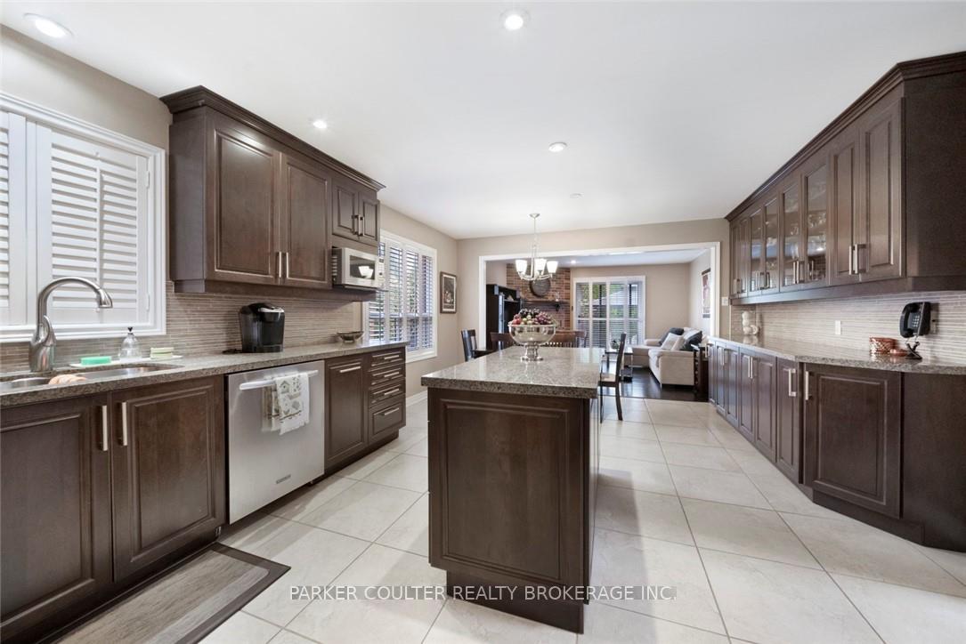 Photo 13 of 56 Bishop Drive, Barrie, Ardagh — HOMEH