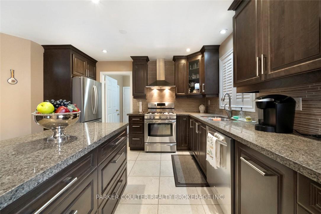 Photo 15 of 56 Bishop Drive, Barrie, Ardagh — HOMEH