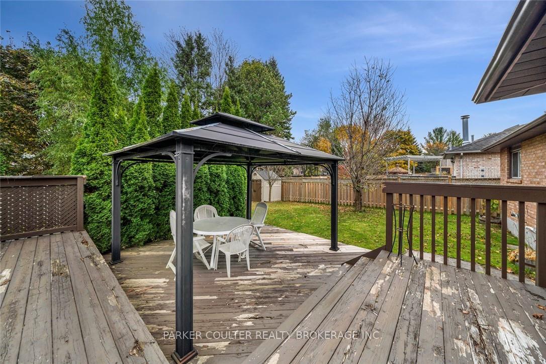 Photo 25 of 56 Bishop Drive, Barrie, Ardagh — HOMEH