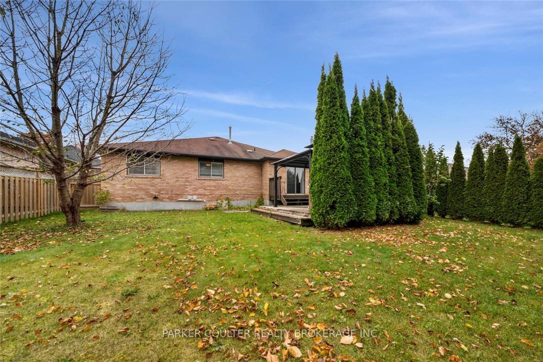 Photo 27 of 56 Bishop Drive, Barrie, Ardagh — HOMEH