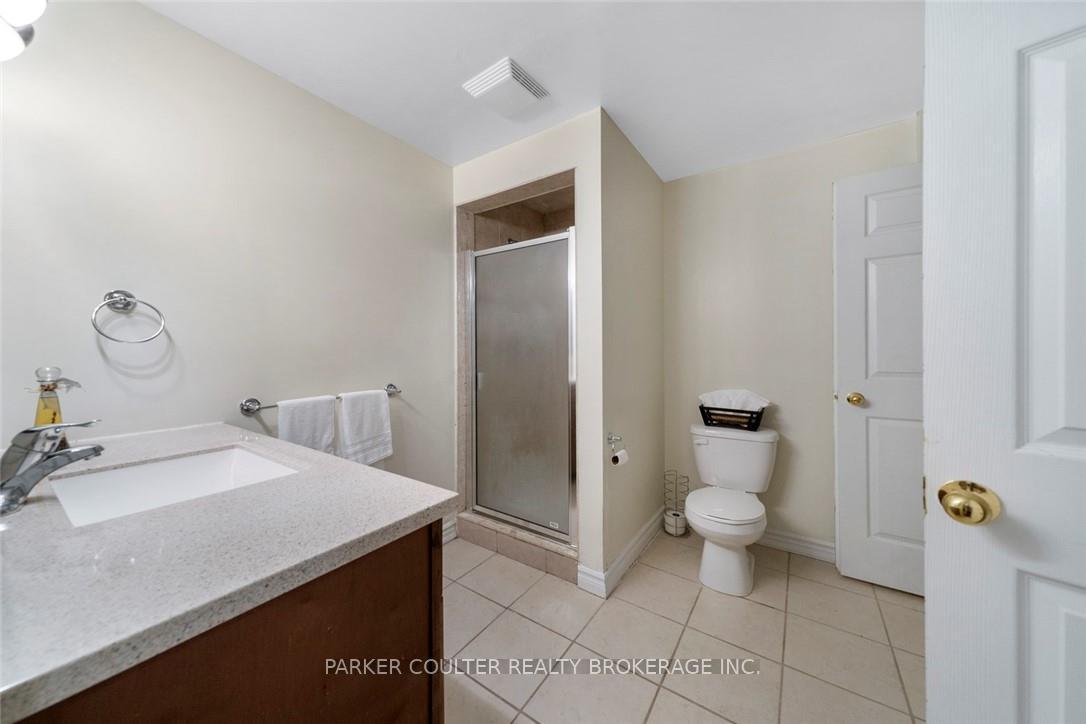 Photo 35 of 56 Bishop Drive, Barrie, Ardagh — HOMEH