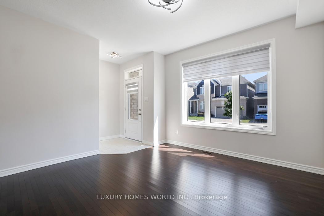 Photo 3 of 513 Sturnidae Street, Ottawa, Barrhaven - Half Moon Bay — HOMEH