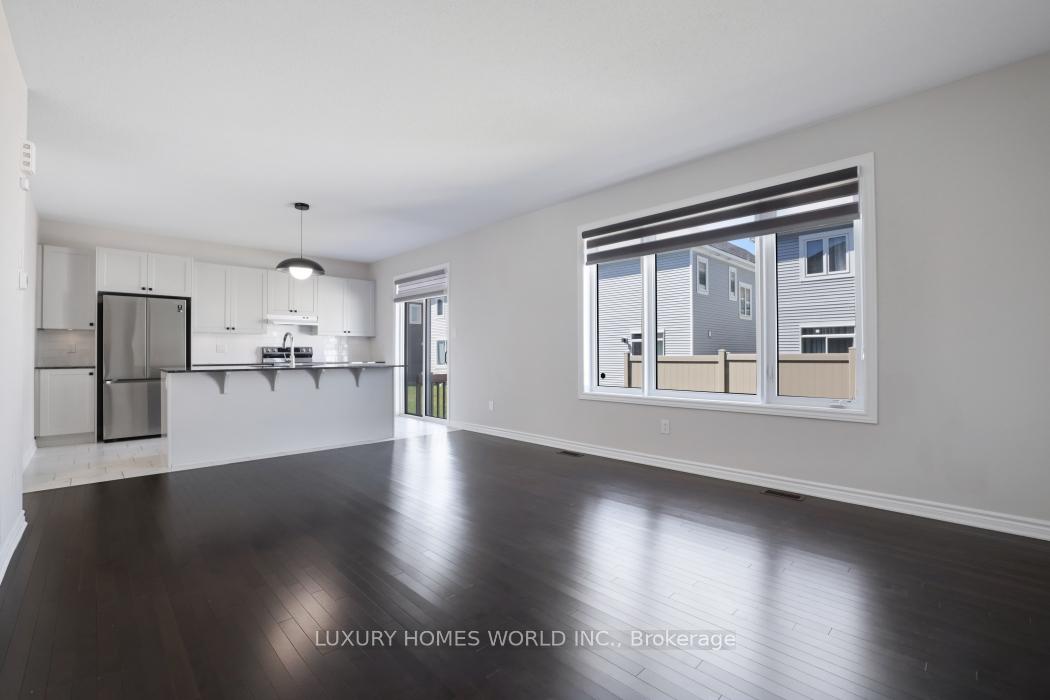 Photo 4 of 513 Sturnidae Street, Ottawa, Barrhaven - Half Moon Bay — HOMEH