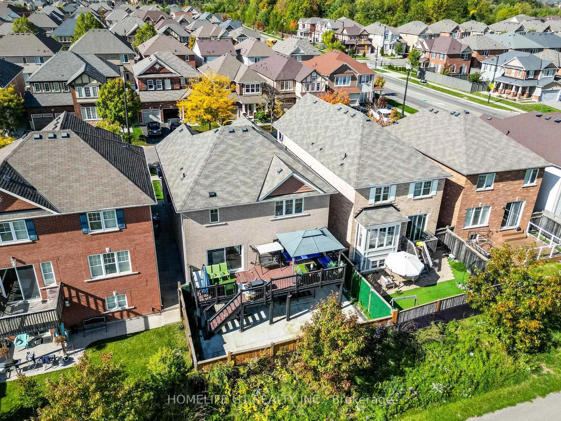 Photo 41 of 8 Locomotive Crescent, Brampton, Northwest Brampton — HOMEH