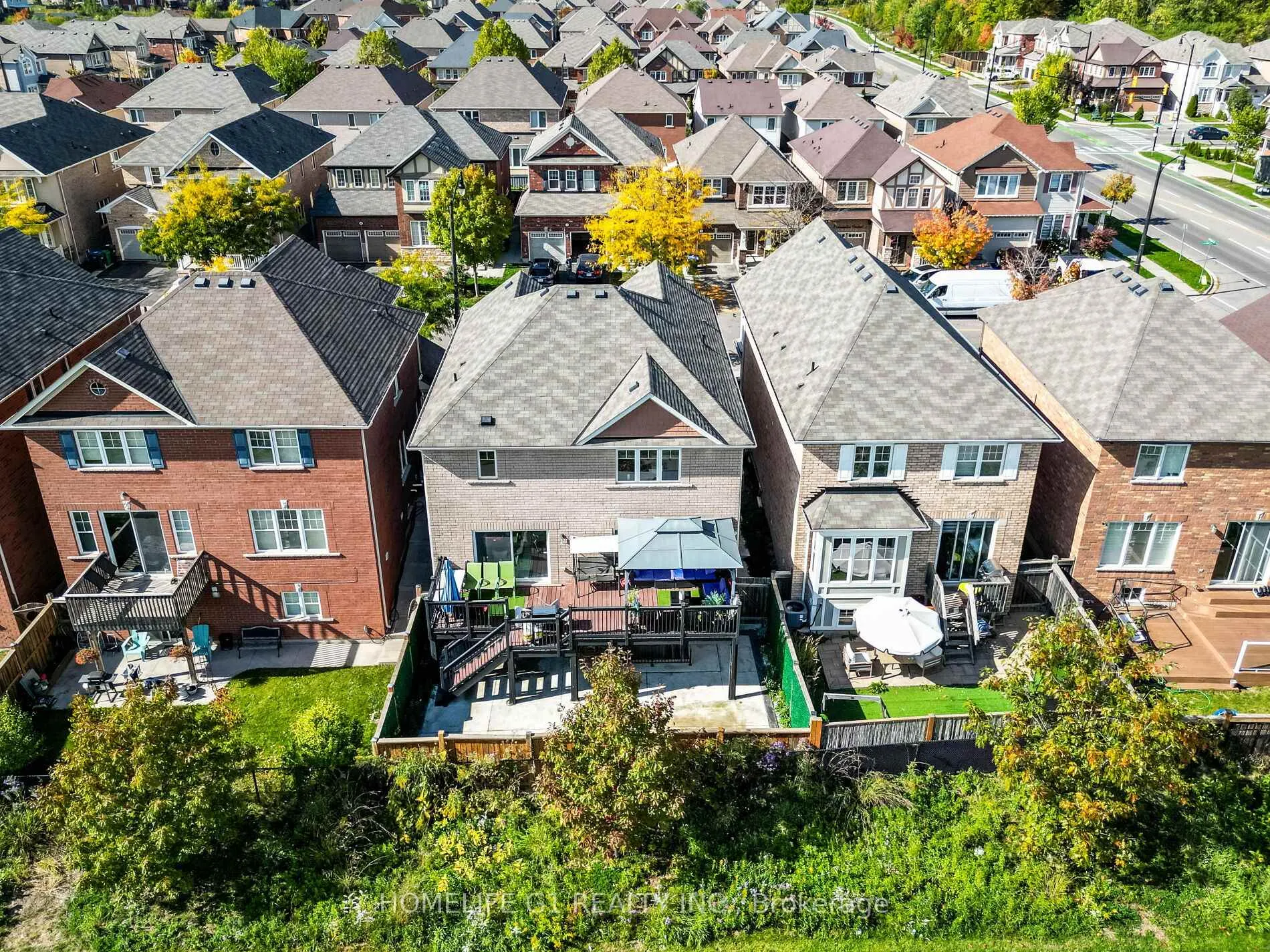 Photo 42 of 8 Locomotive Crescent, Brampton, Northwest Brampton — HOMEH