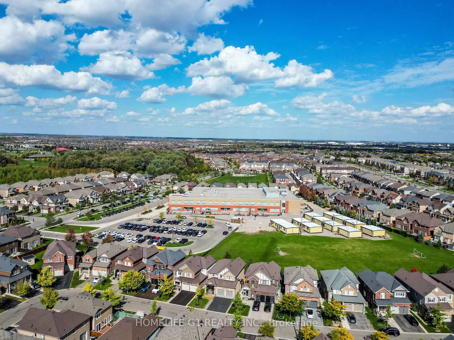 Photo 44 of 8 Locomotive Crescent, Brampton, Northwest Brampton — HOMEH