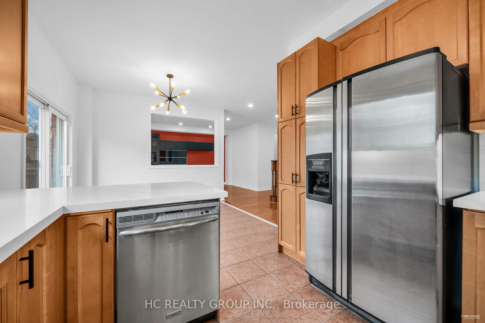 Photo 13 of 27 Valemount Way, Aurora, Bayview Wellington — HOMEH