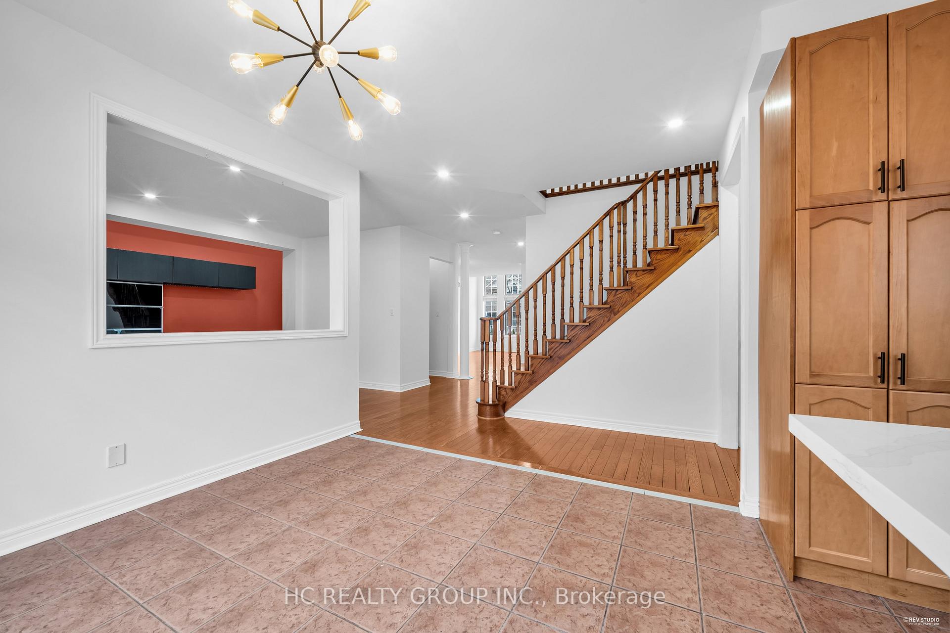 Photo 21 of 27 Valemount Way, Aurora, Bayview Wellington — HOMEH