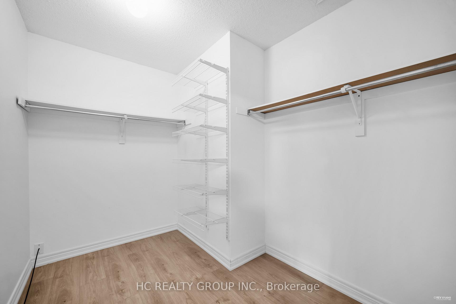 Photo 30 of 27 Valemount Way, Aurora, Bayview Wellington — HOMEH