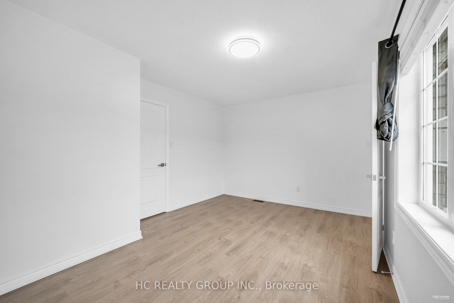 Photo 34 of 27 Valemount Way, Aurora, Bayview Wellington — HOMEH