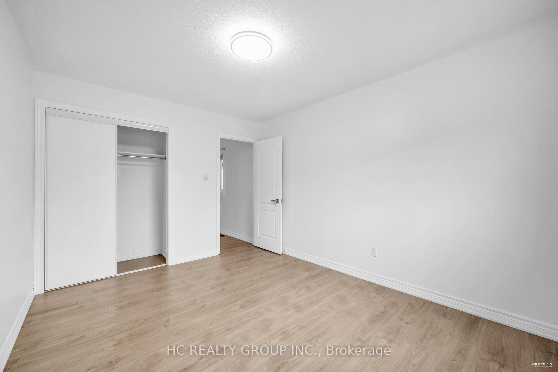 Photo 36 of 27 Valemount Way, Aurora, Bayview Wellington — HOMEH