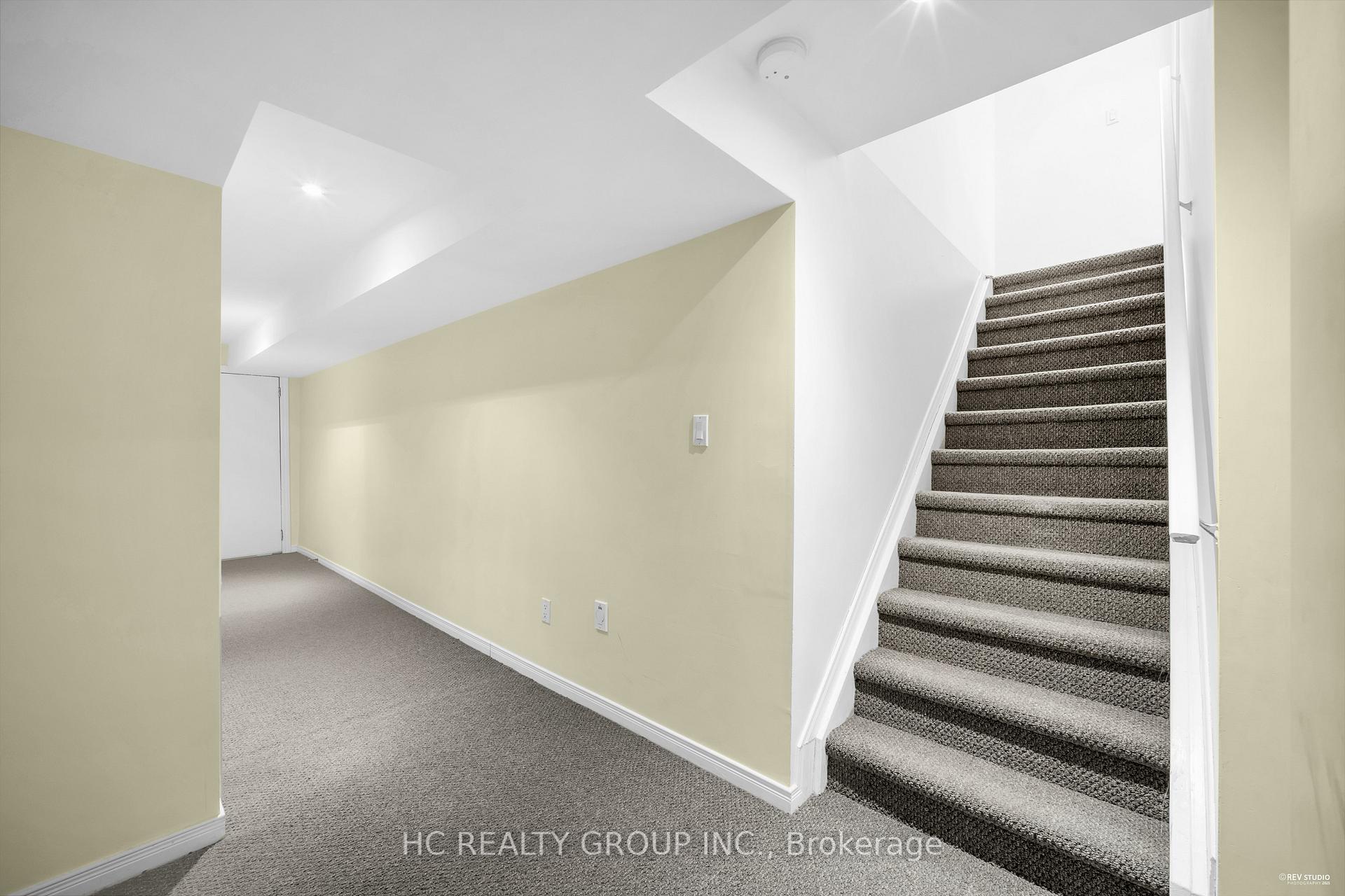 Photo 38 of 27 Valemount Way, Aurora, Bayview Wellington — HOMEH
