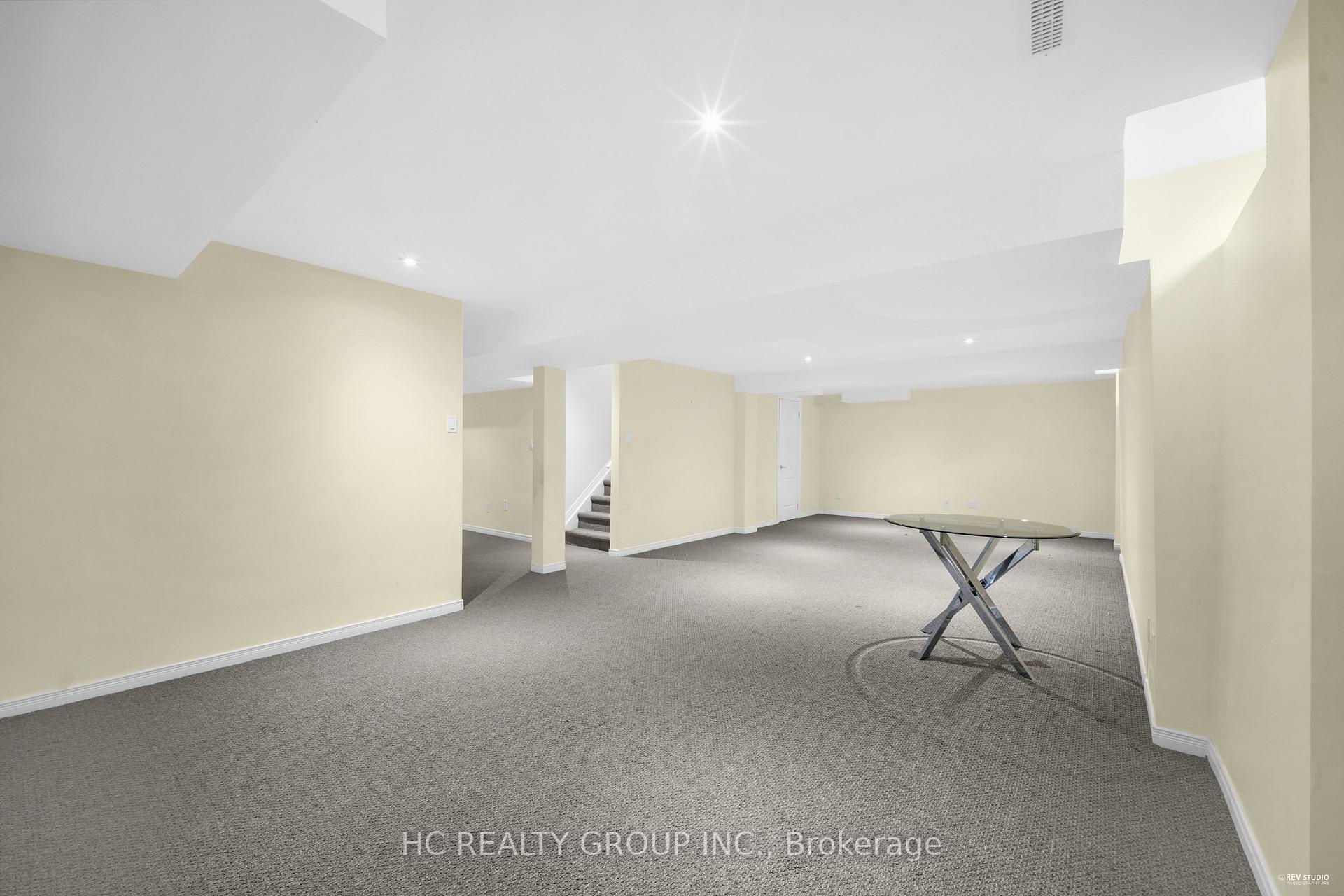 Photo 39 of 27 Valemount Way, Aurora, Bayview Wellington — HOMEH
