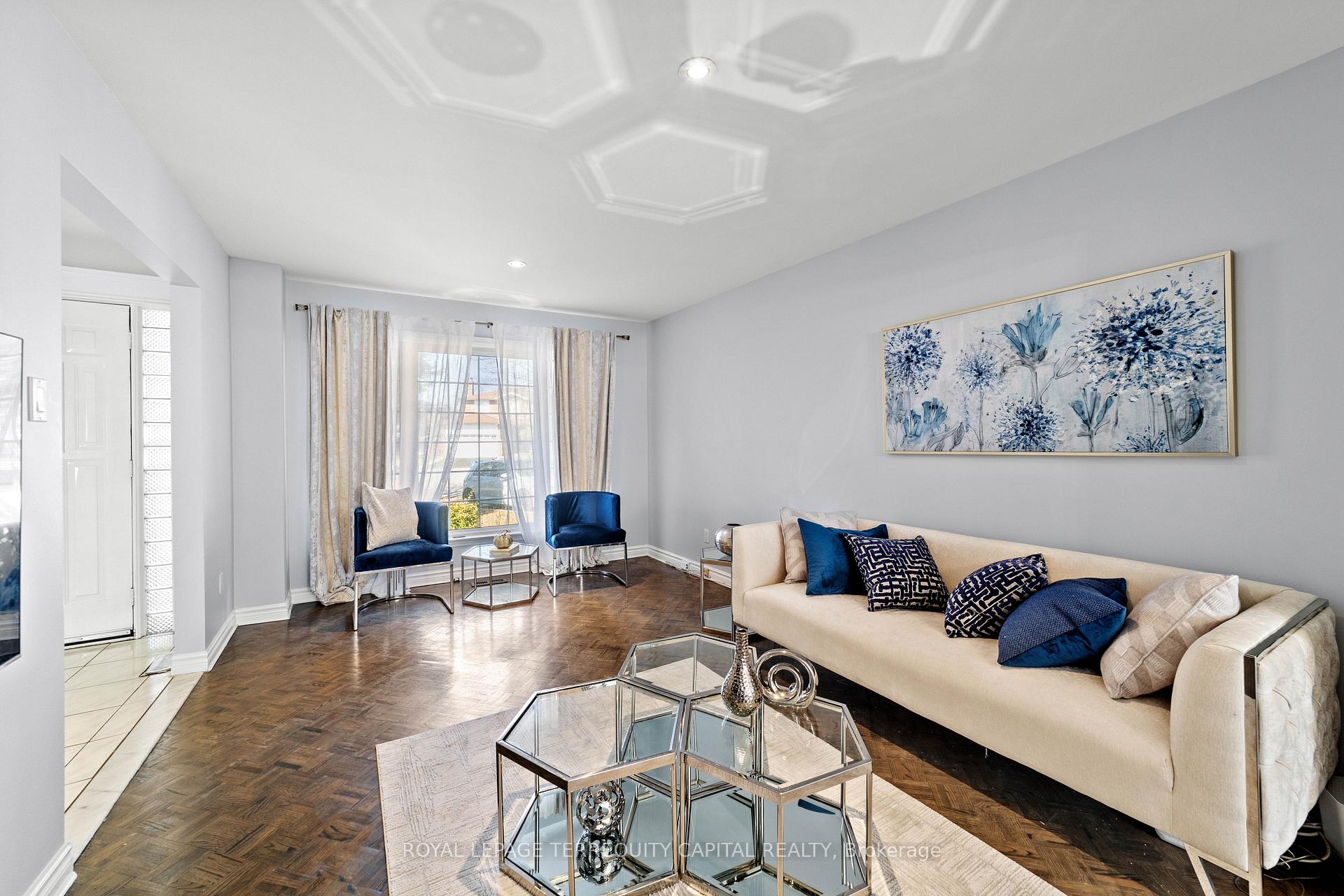Photo 7 of 9 Torino Place, Vaughan, Glen Shields — HOMEH