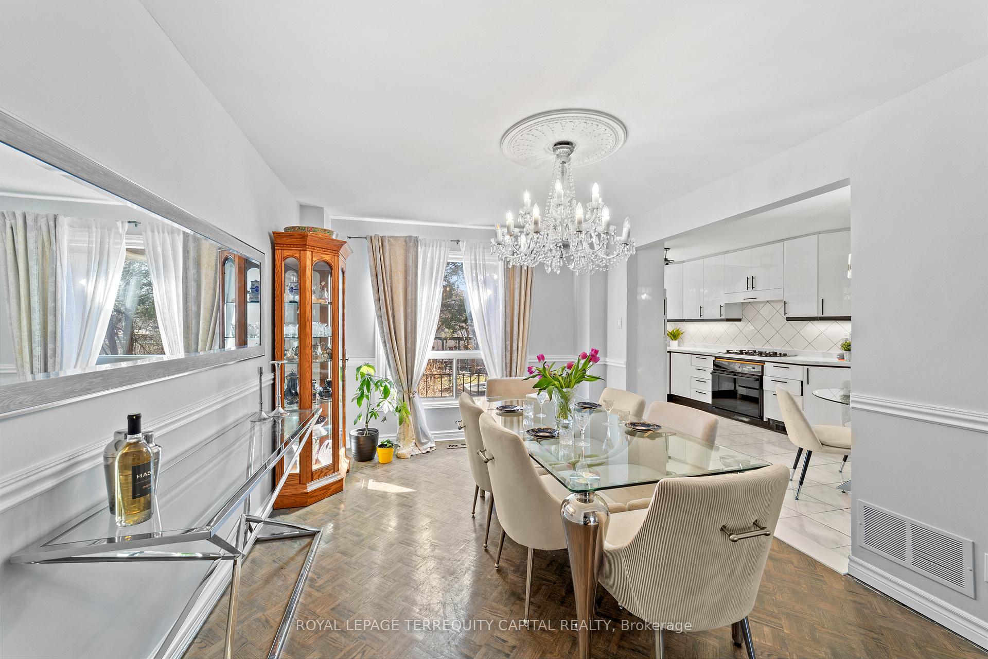 Photo 9 of 9 Torino Place, Vaughan, Glen Shields — HOMEH