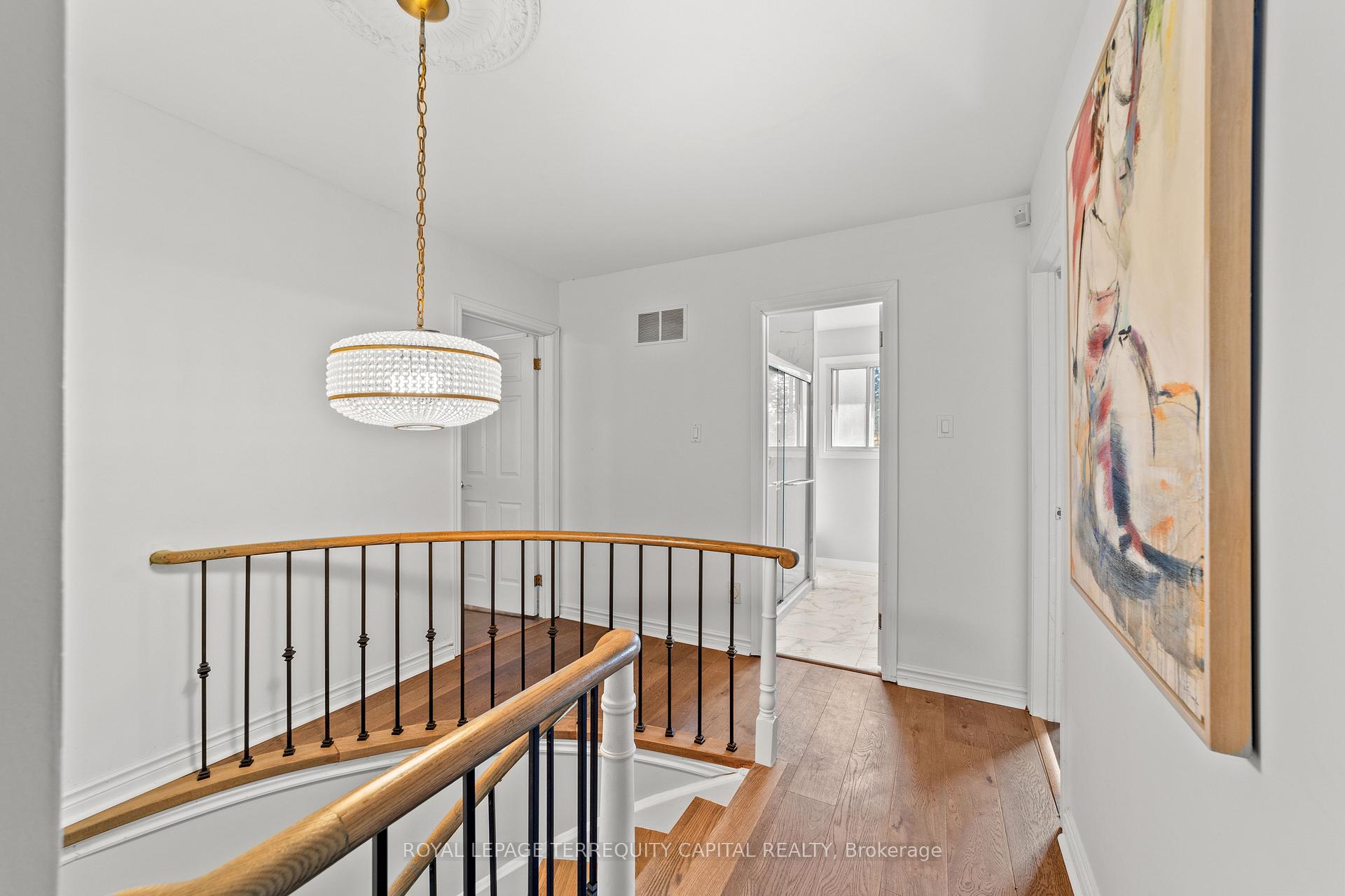 Photo 23 of 9 Torino Place, Vaughan, Glen Shields — HOMEH