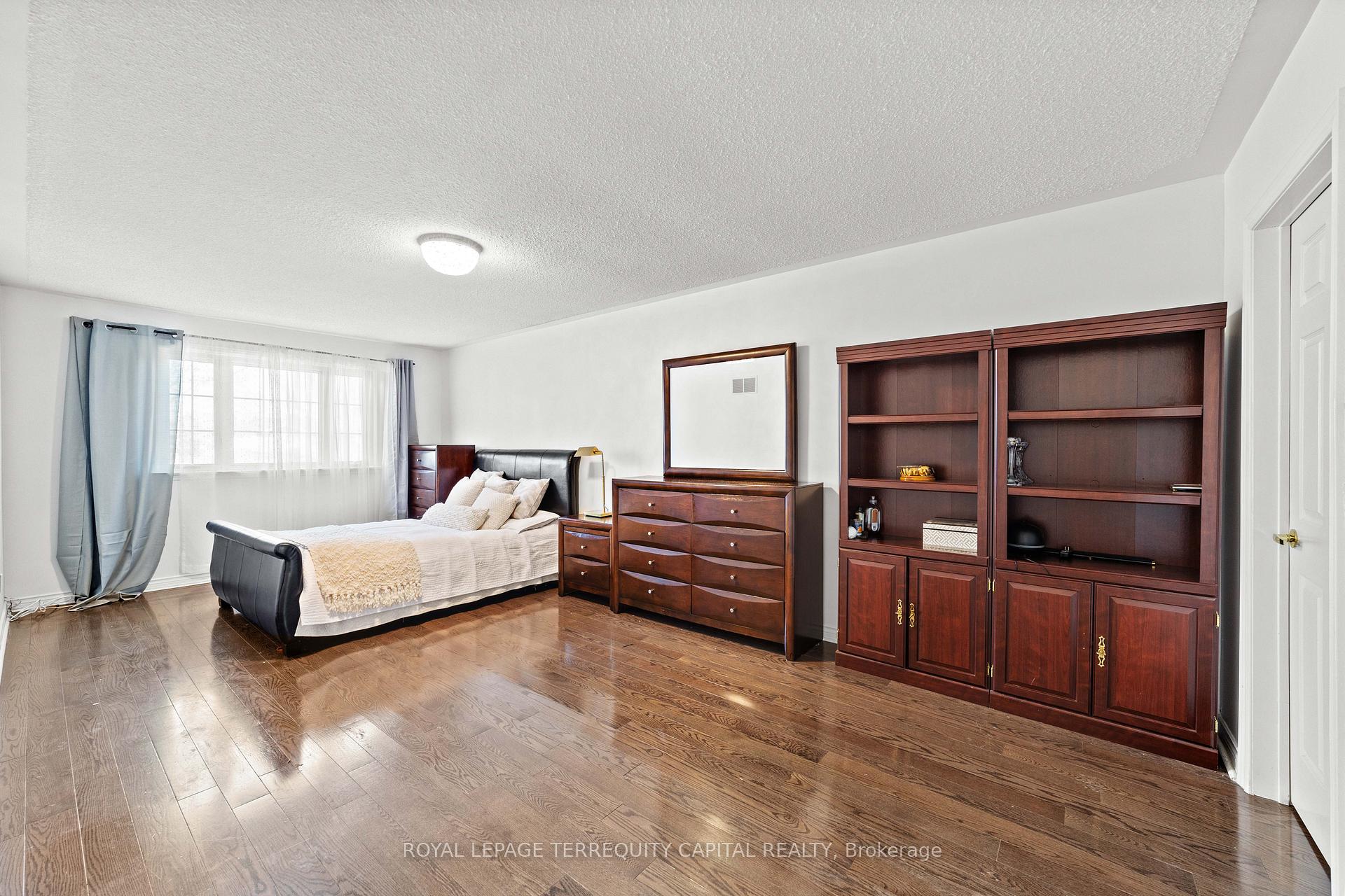 Photo 24 of 9 Torino Place, Vaughan, Glen Shields — HOMEH