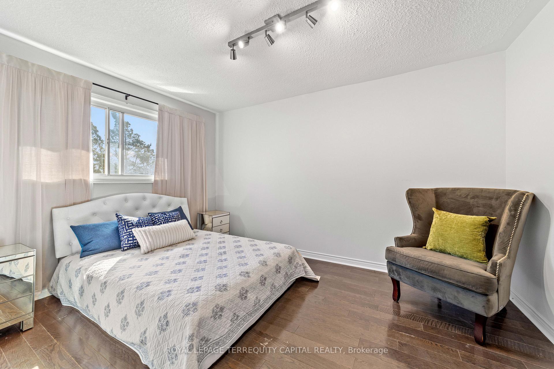 Photo 27 of 9 Torino Place, Vaughan, Glen Shields — HOMEH