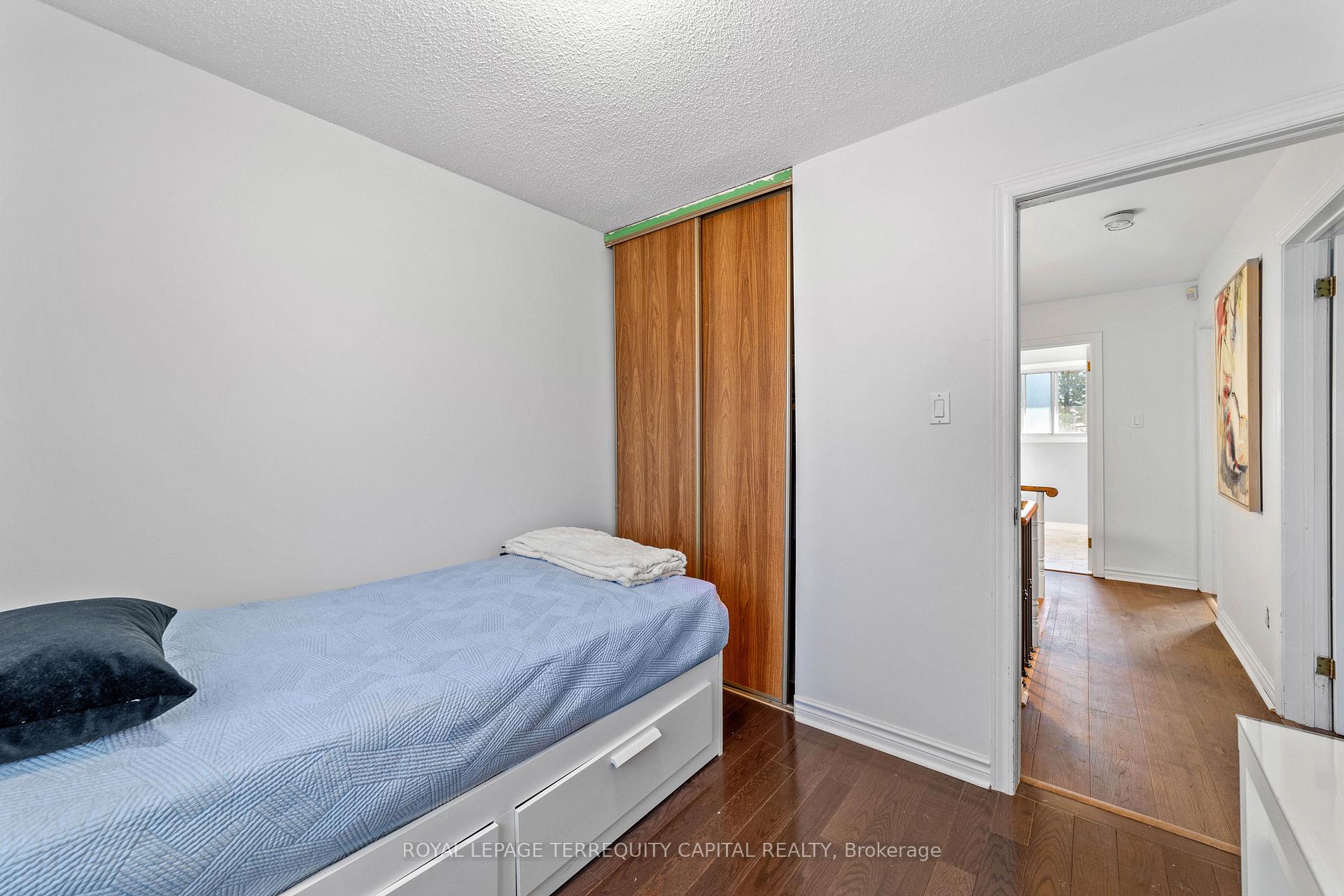 Photo 32 of 9 Torino Place, Vaughan, Glen Shields — HOMEH