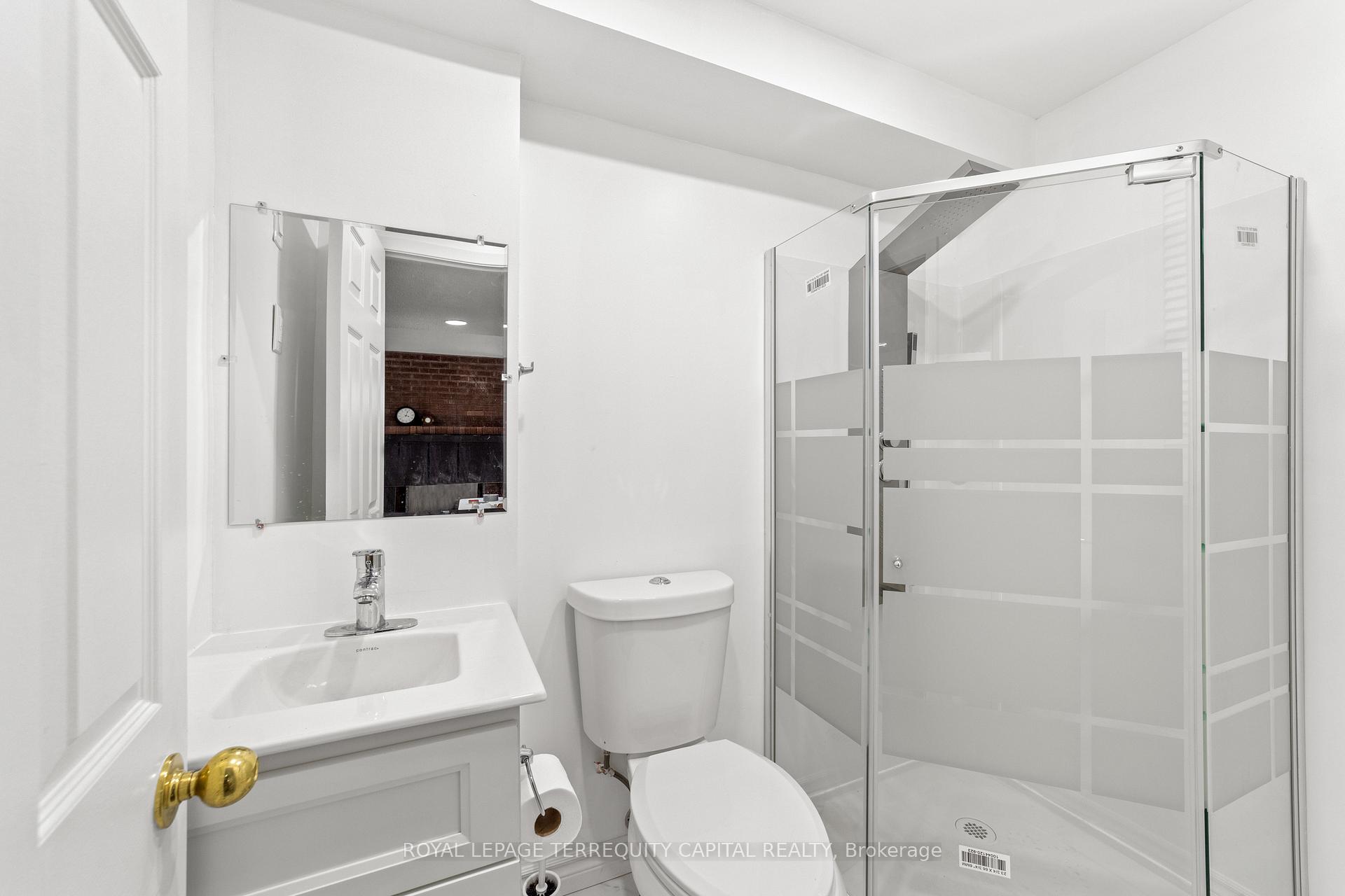 Photo 36 of 9 Torino Place, Vaughan, Glen Shields — HOMEH