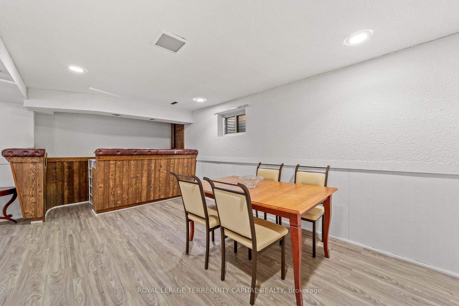 Photo 37 of 9 Torino Place, Vaughan, Glen Shields — HOMEH