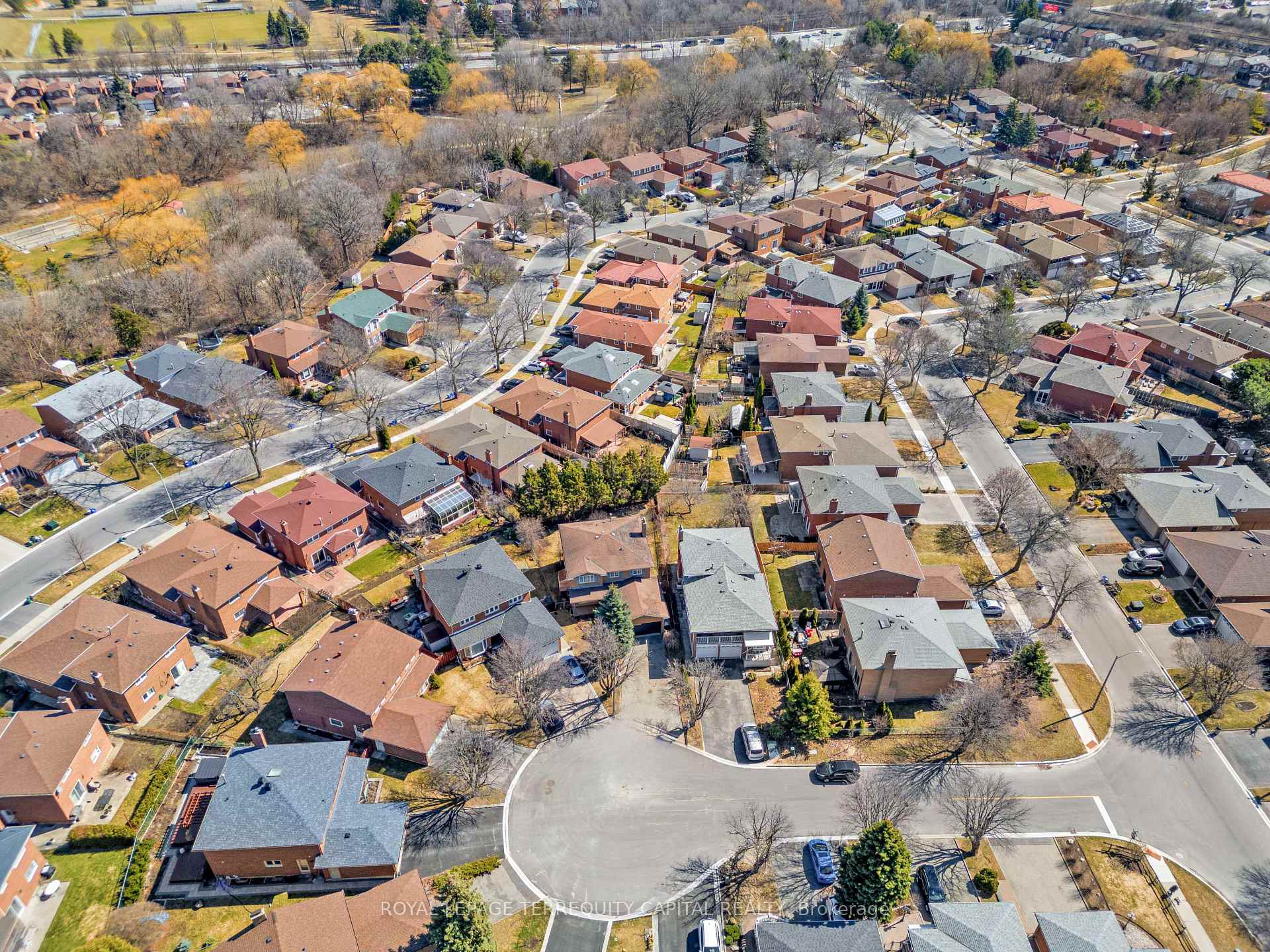 Photo 40 of 9 Torino Place, Vaughan, Glen Shields — HOMEH