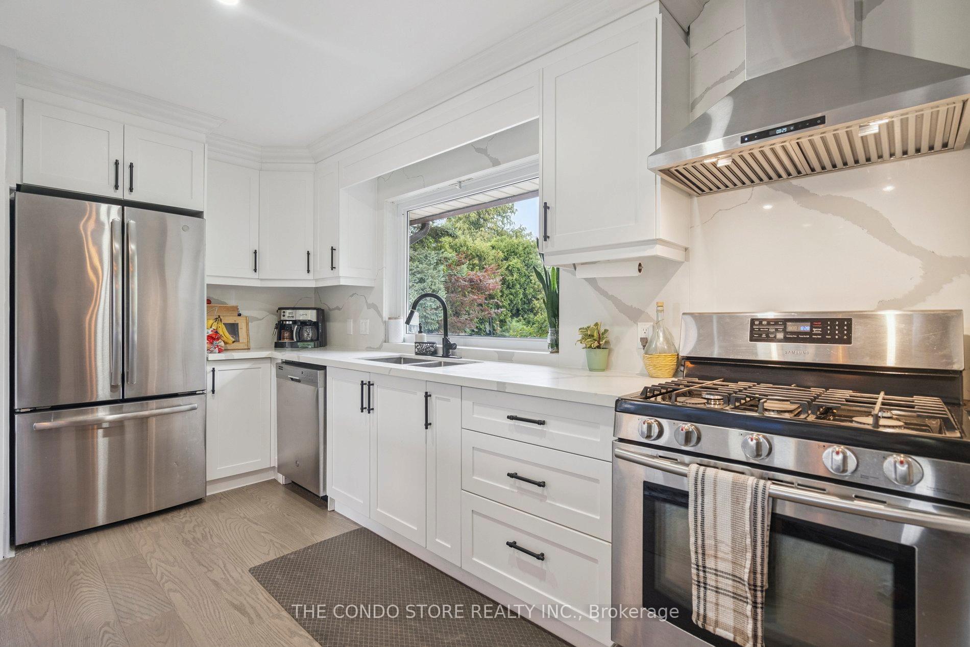 Photo 4 of 15 Old Orchard Drive, Hamilton, Riverdale — HOMEH