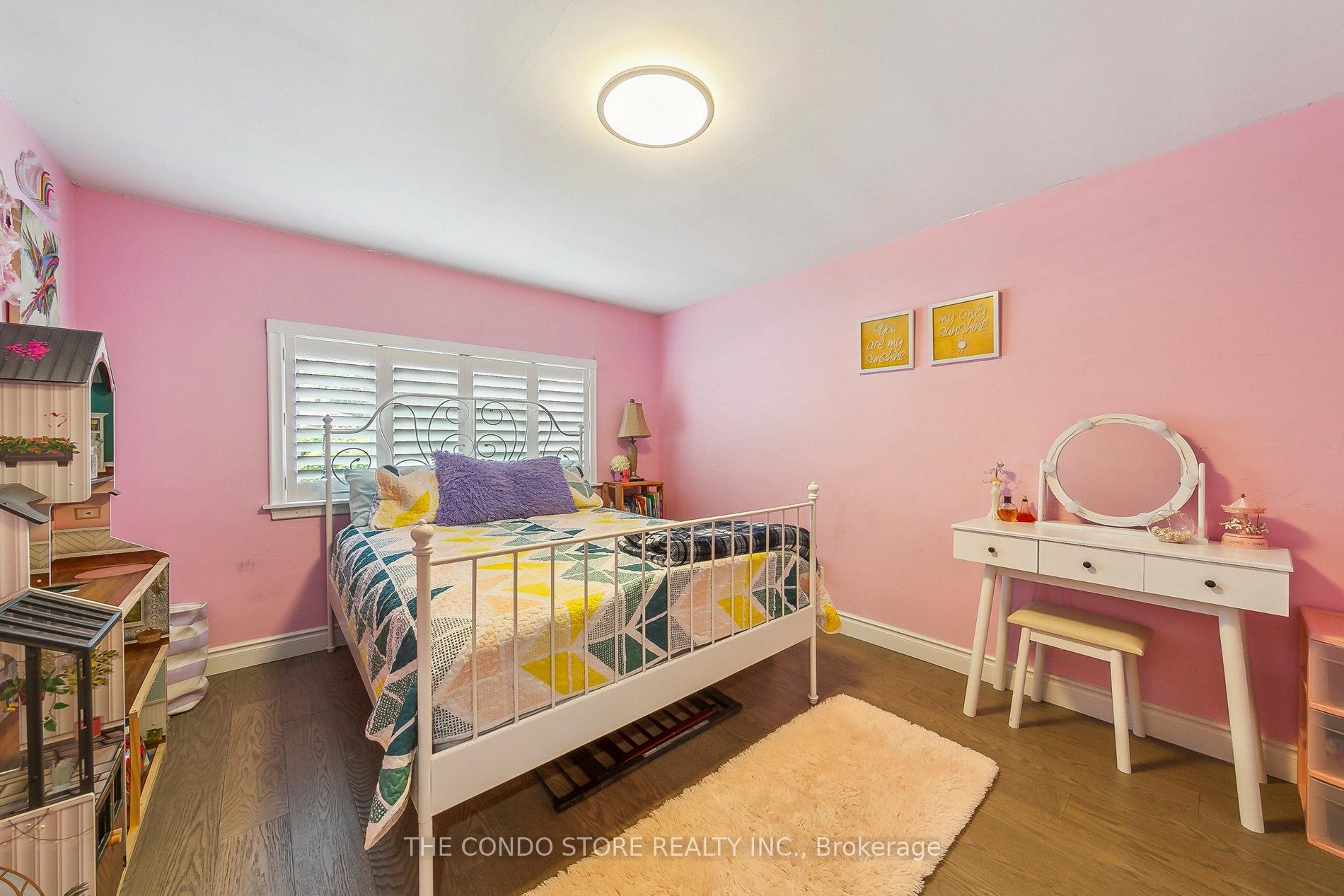 Photo 13 of 15 Old Orchard Drive, Hamilton, Riverdale — HOMEH