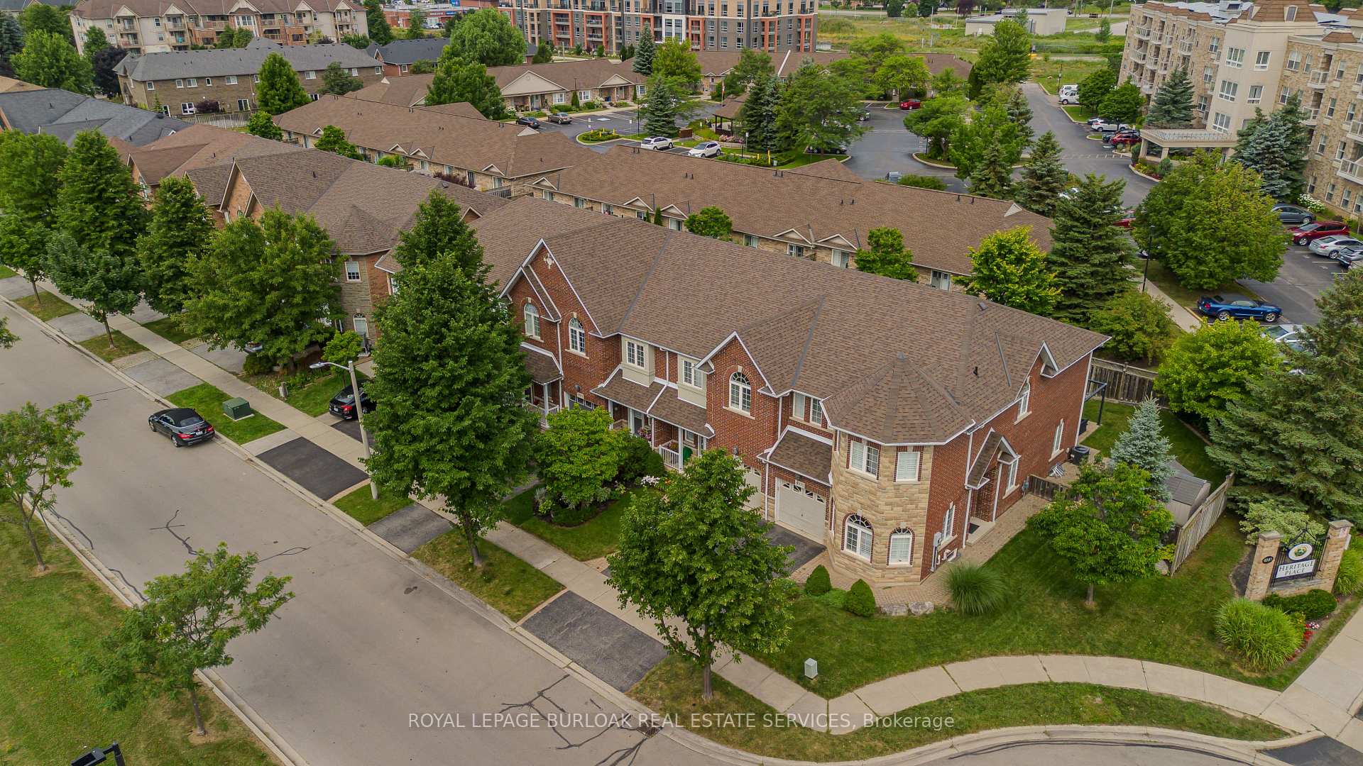 Photo 4 of 4071 Kilmer Drive, Burlington, Tansley — HOMEH