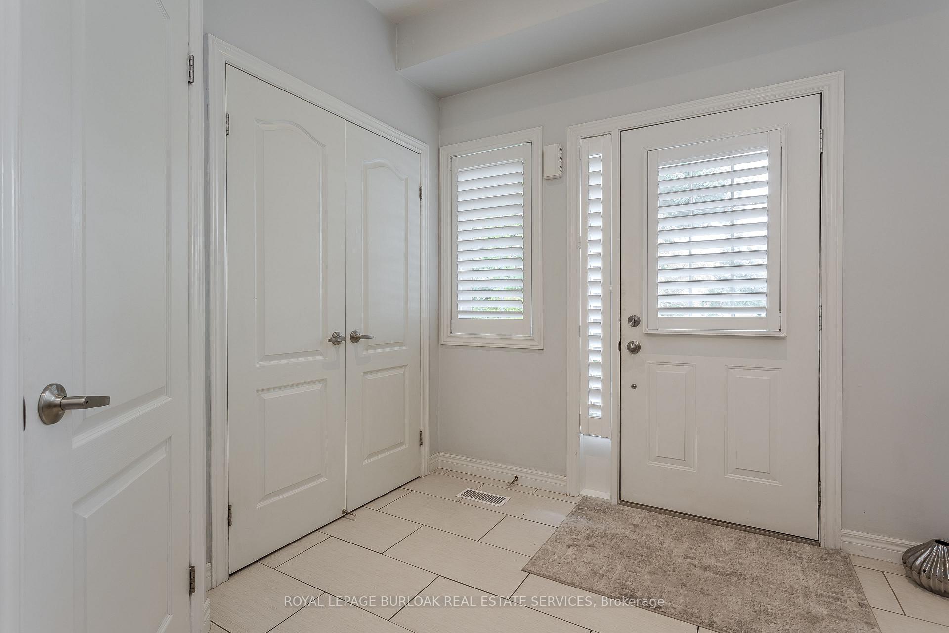 Photo 11 of 4071 Kilmer Drive, Burlington, Tansley — HOMEH