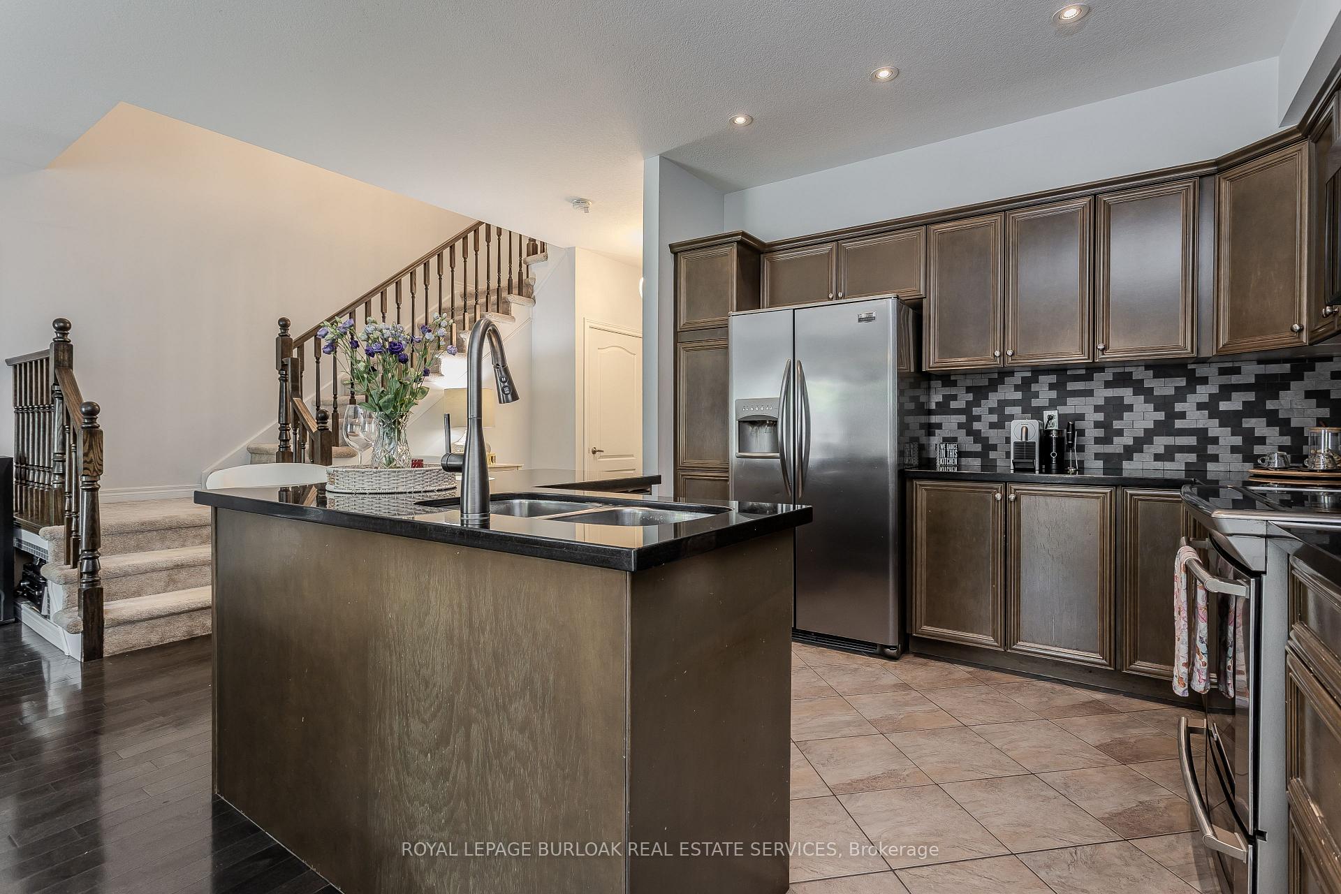 Photo 15 of 4071 Kilmer Drive, Burlington, Tansley — HOMEH