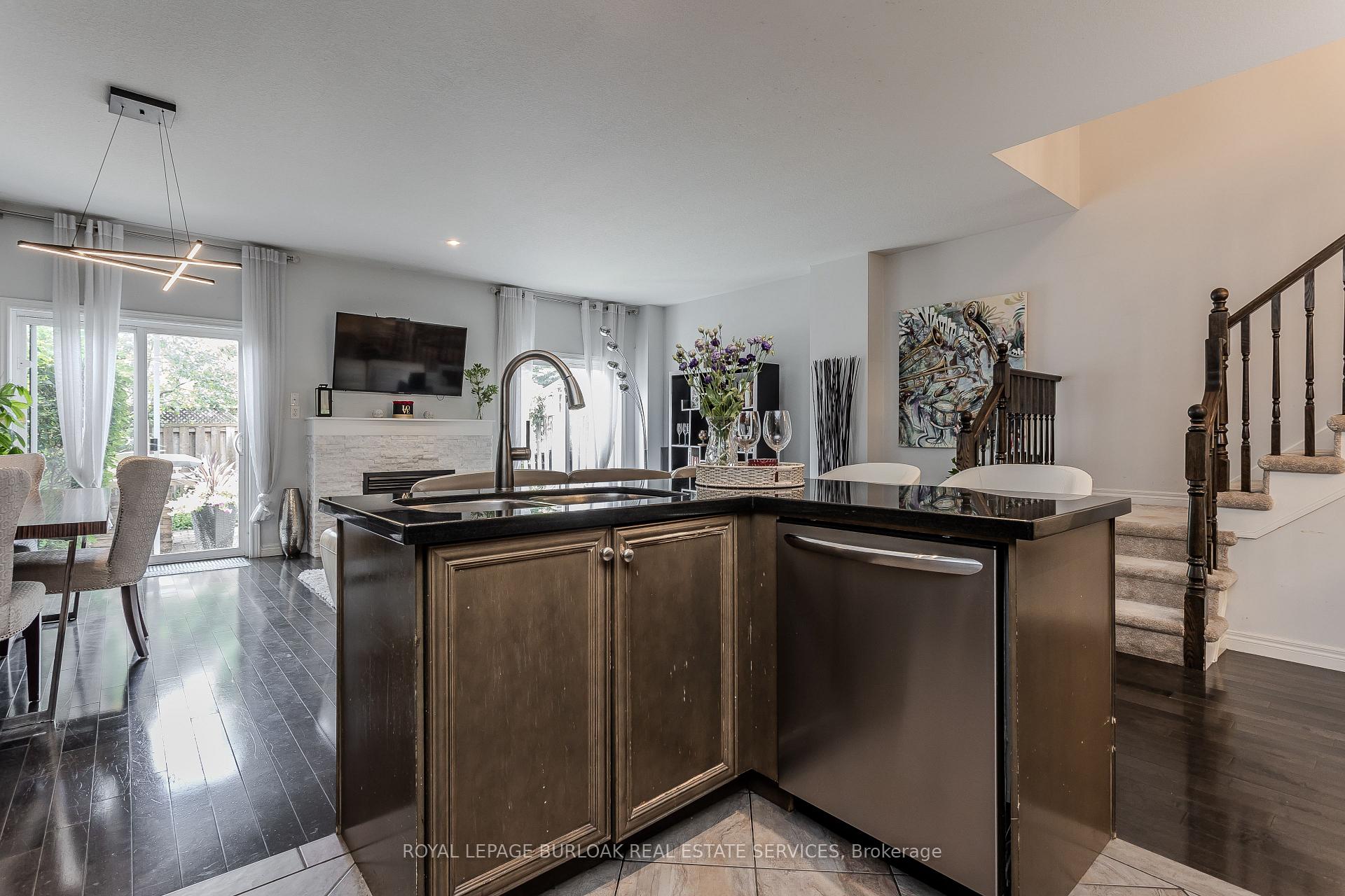 Photo 16 of 4071 Kilmer Drive, Burlington, Tansley — HOMEH