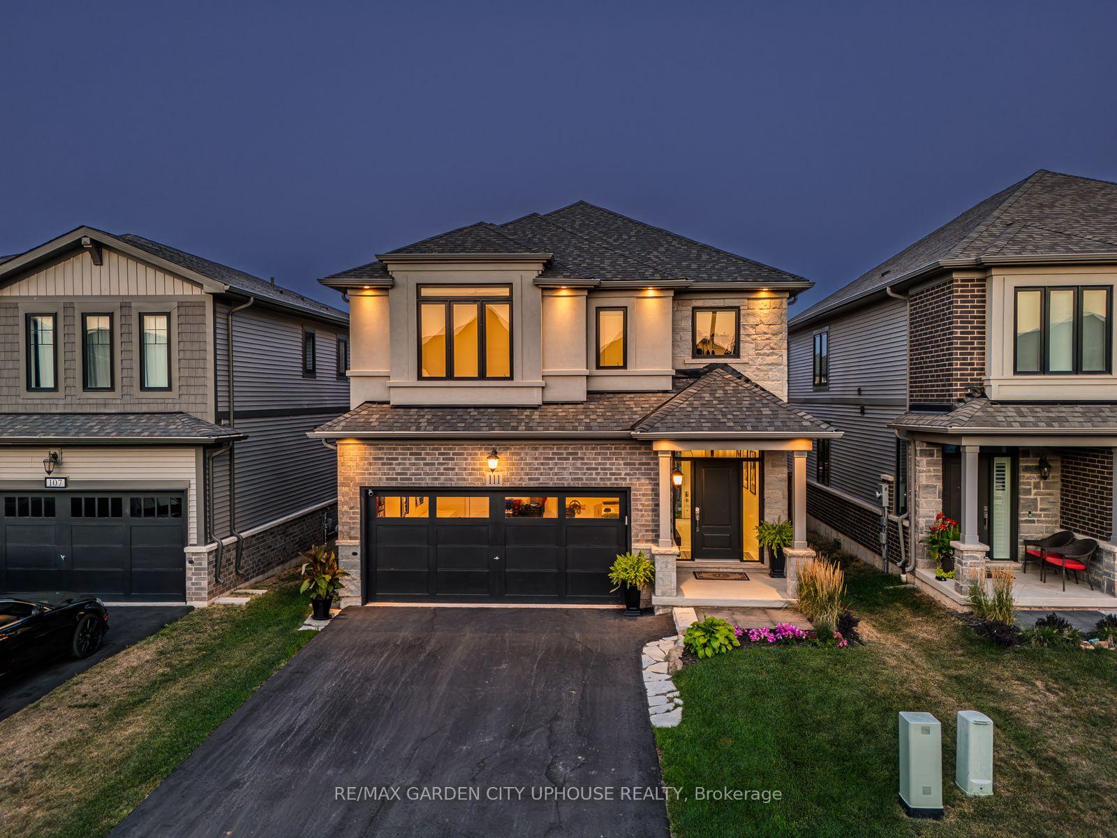Front of 111 Starfire Crescent