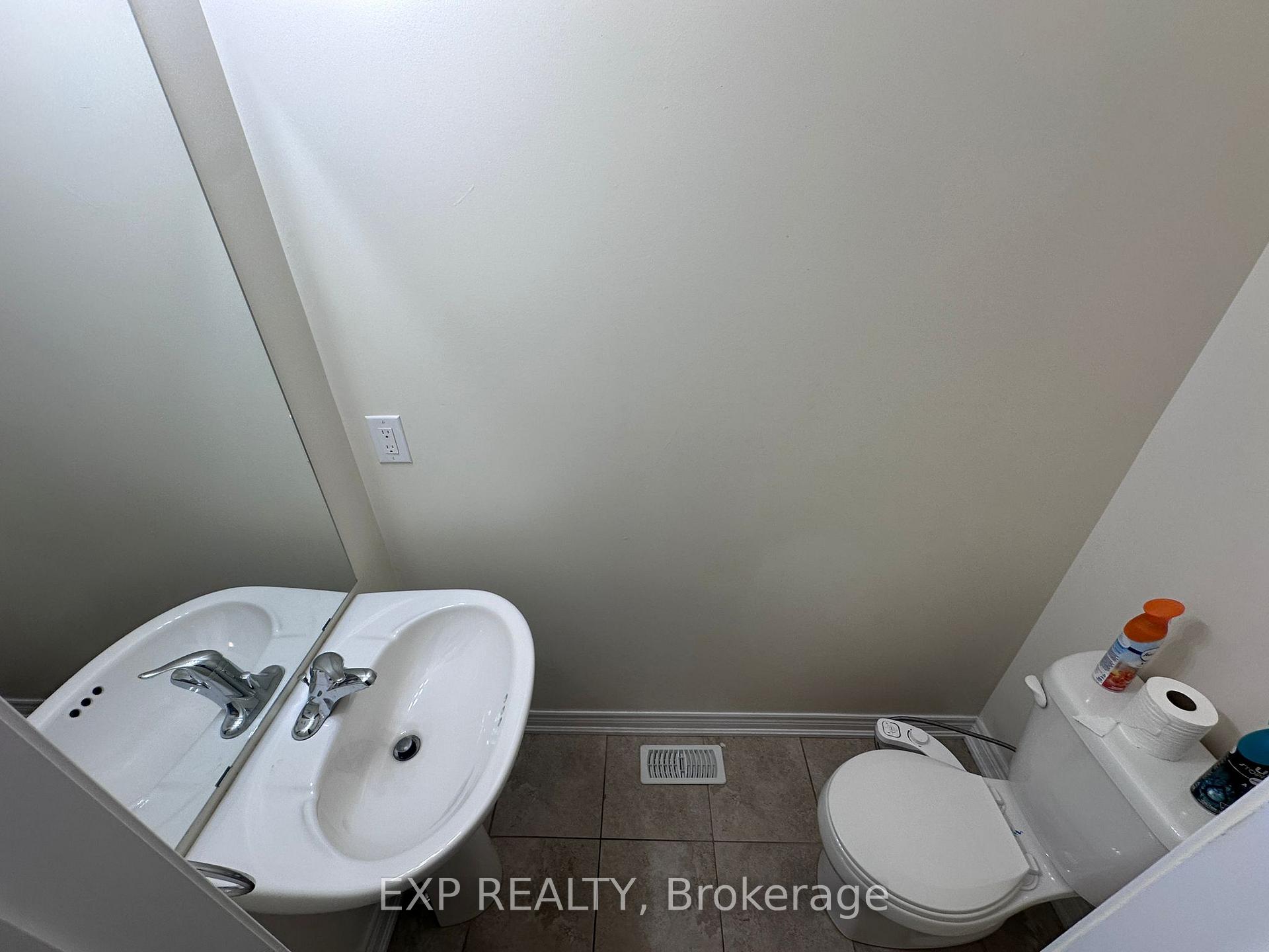 Photo 14 of 89 Relton Circle, Brampton, Vales of Castlemore — HOMEH