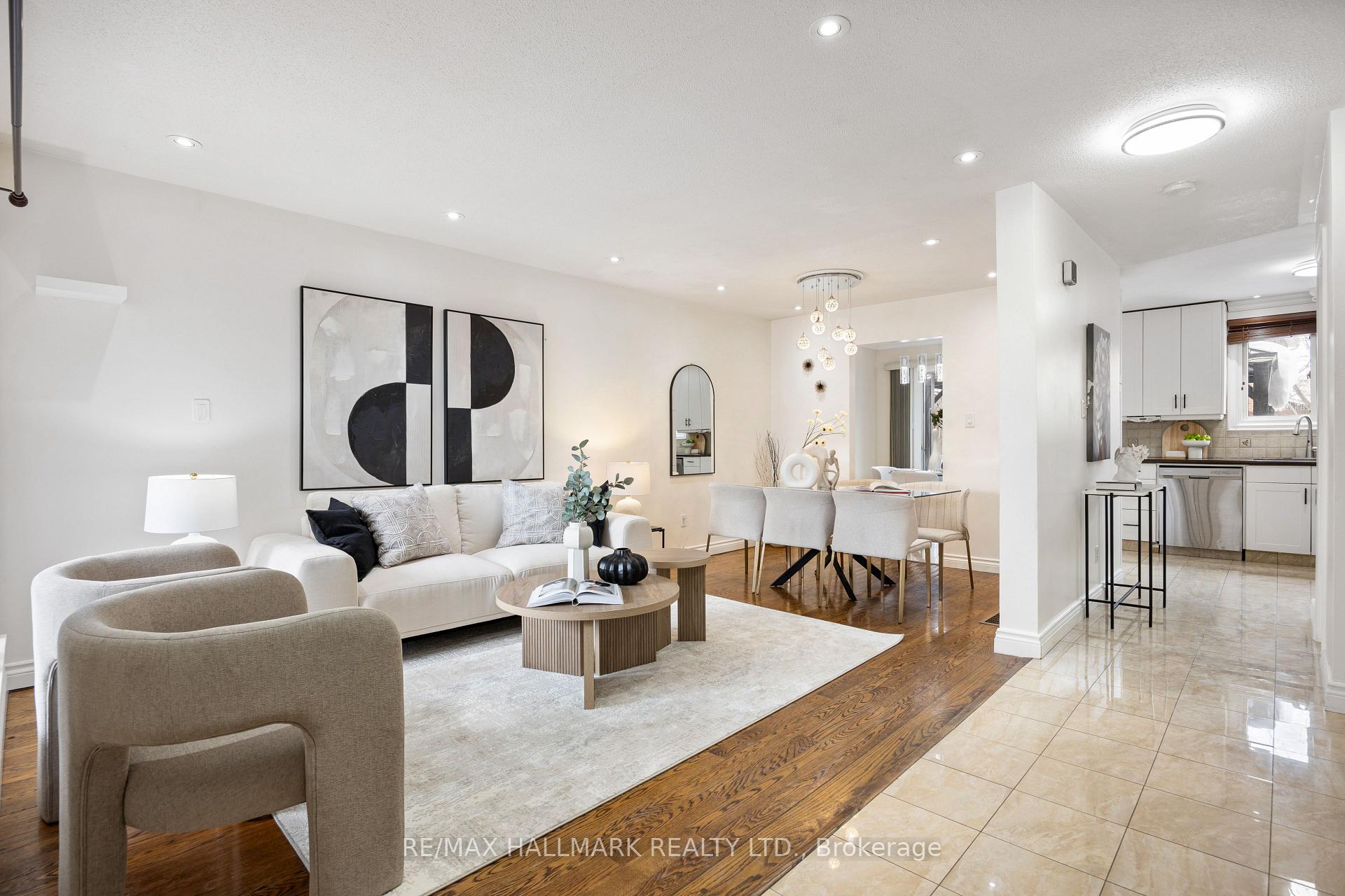 Photo 1 of 118 Andrea Lane, Vaughan, East Woodbridge — HOMEH