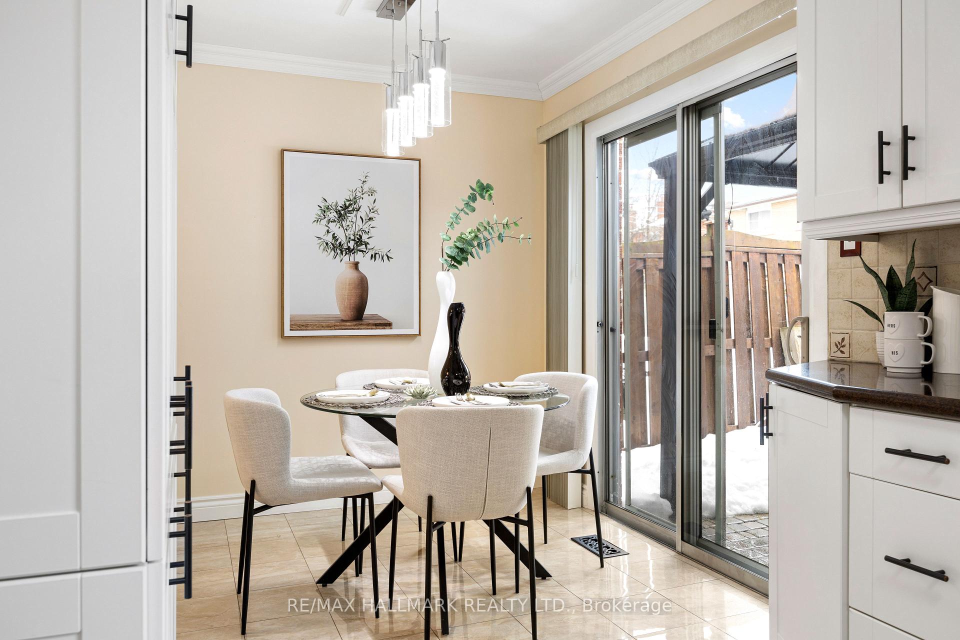 Photo 16 of 118 Andrea Lane, Vaughan, East Woodbridge — HOMEH