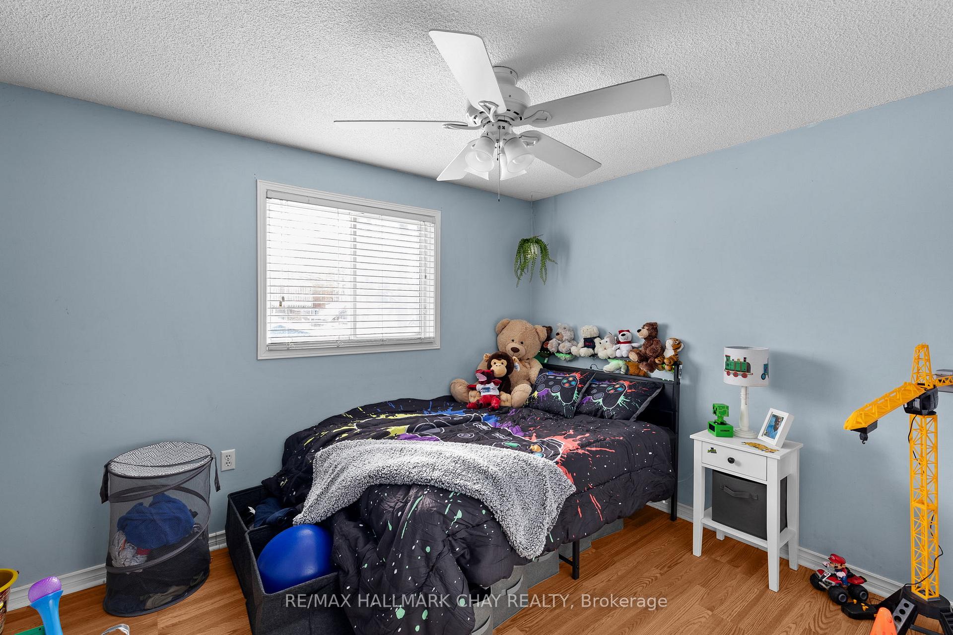 Photo 9 of 548 Leacock Drive, Barrie, Northwest — HOMEH