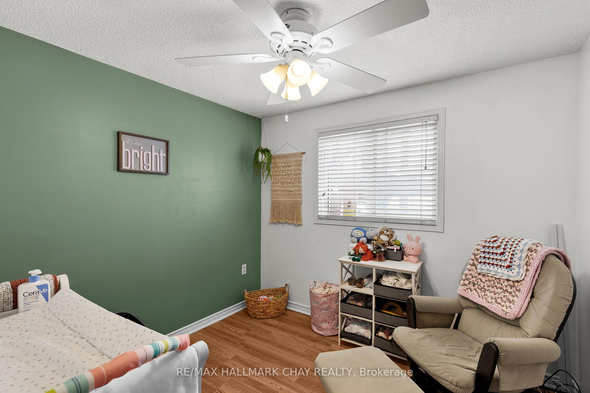 Photo 11 of 548 Leacock Drive, Barrie, Northwest — HOMEH